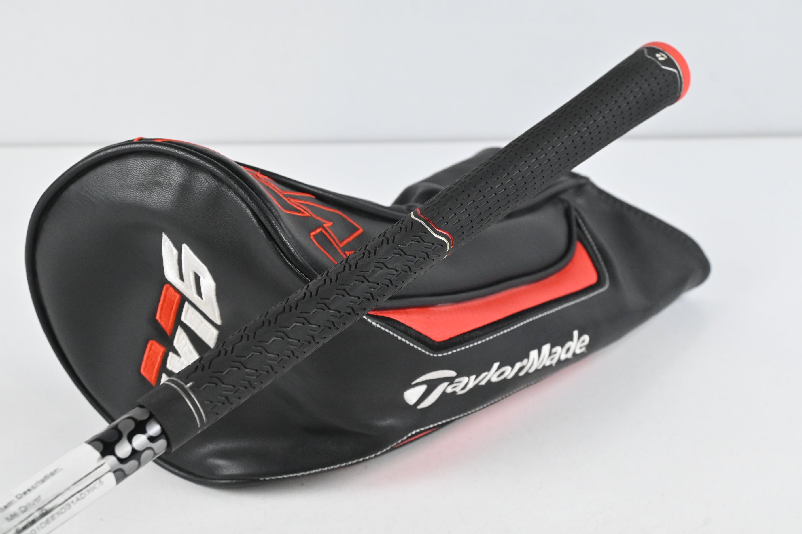 Taylormade M6 Driver / 9 Degree / Stiff Flex Fujikura Atmos Black 6 Shaft