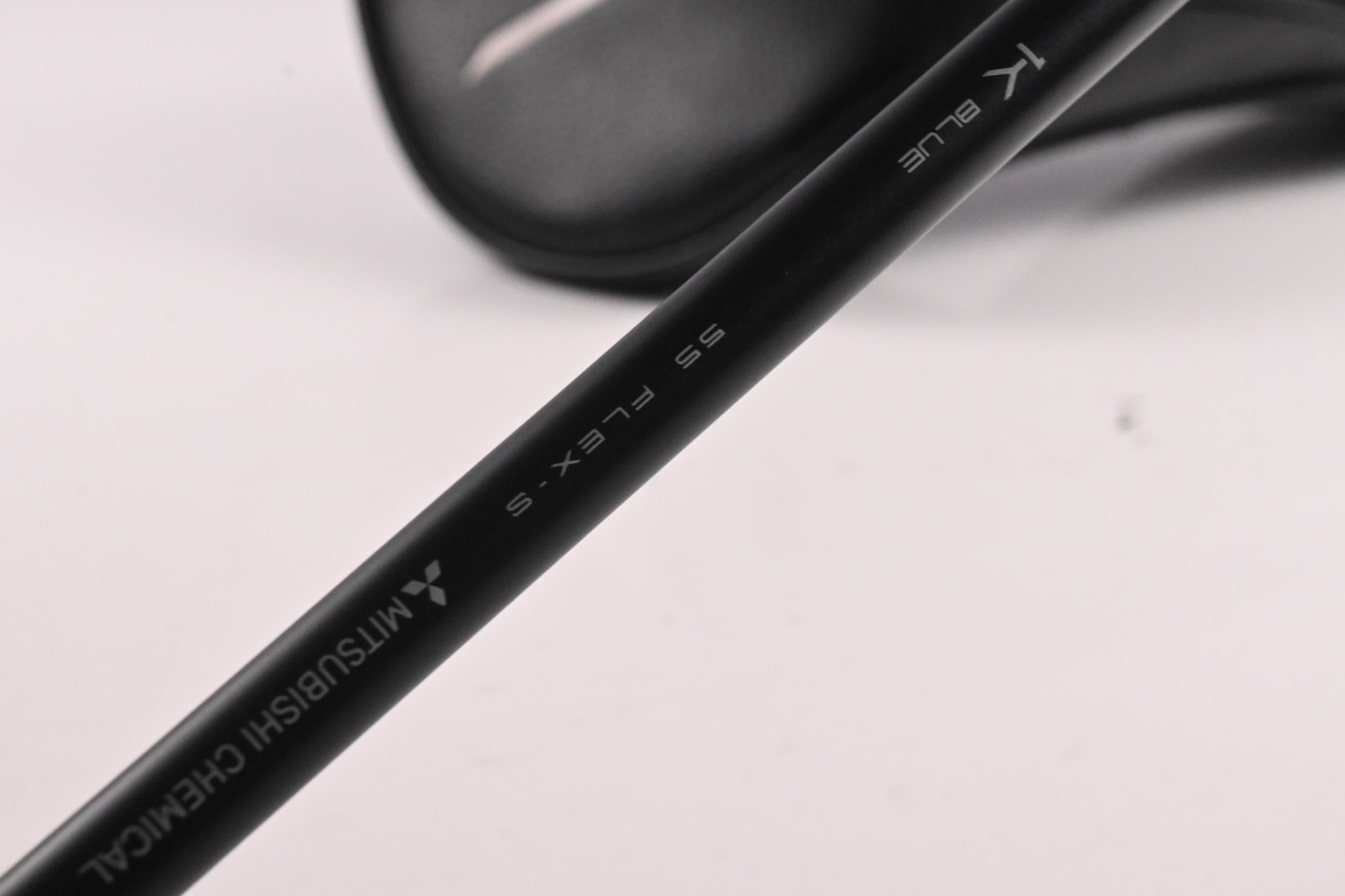 Titleist GT2 Driver / 10 Degree / Stiff Flex Tensei 1K Blue 55 Shaft