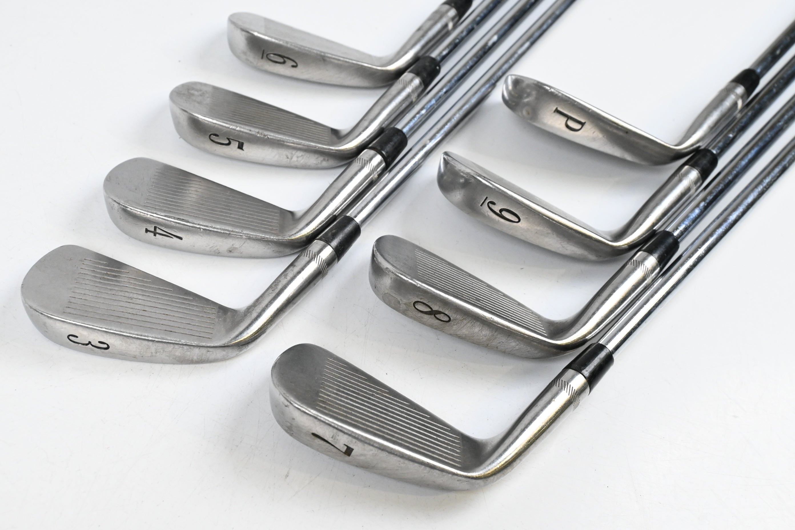 Titleist DCI 990 Irons / 3-PW / Regular Flex Dynamic Gold R300 Shafts