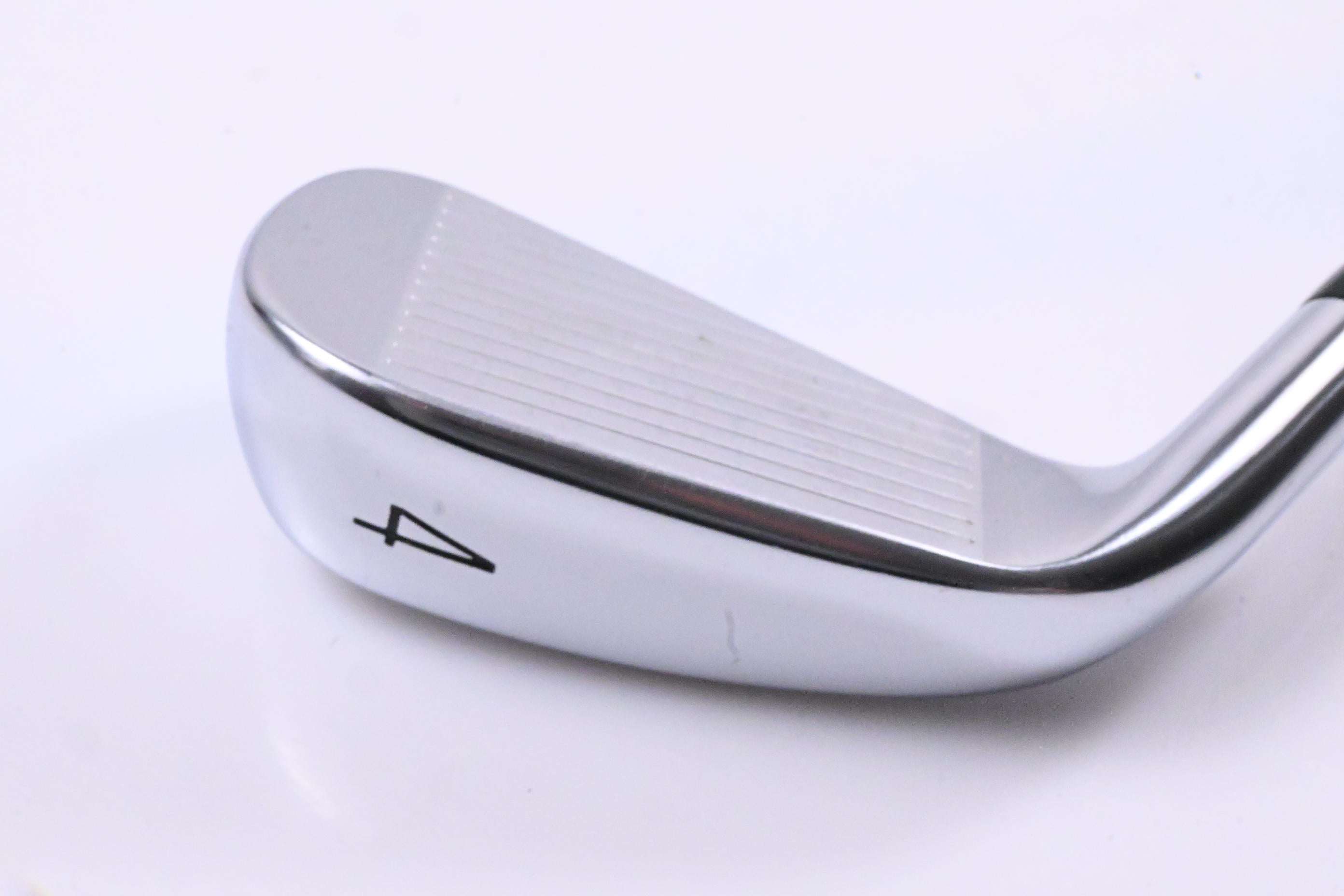 Titleist U505 2023 #4 Hybrid / 22 Degree / Senior Flex SteelFiber h Plus 55