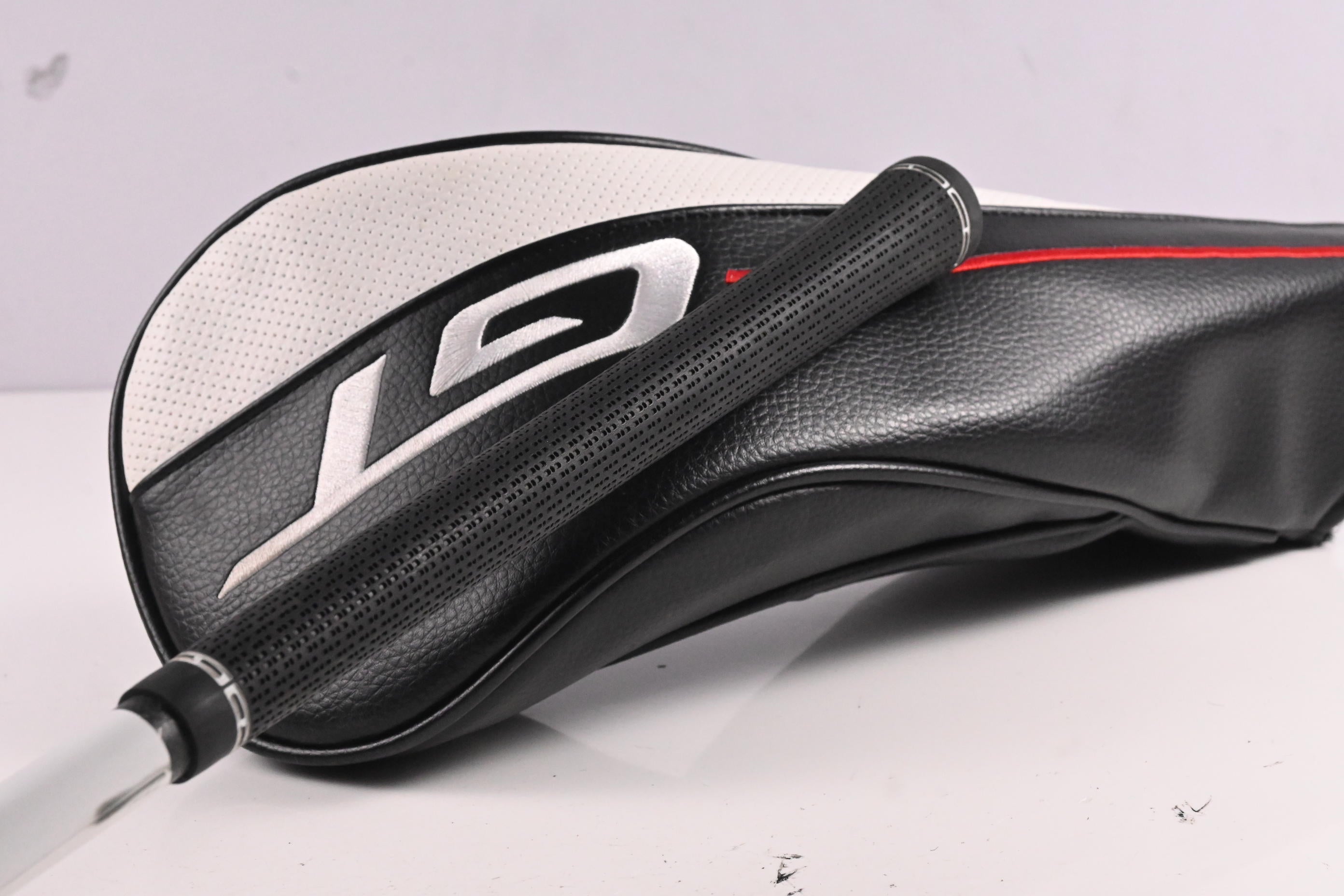 Titleist GT2 Driver / 10 Degree / Stiff Flex Tensei 1K Blue 55 Shaft