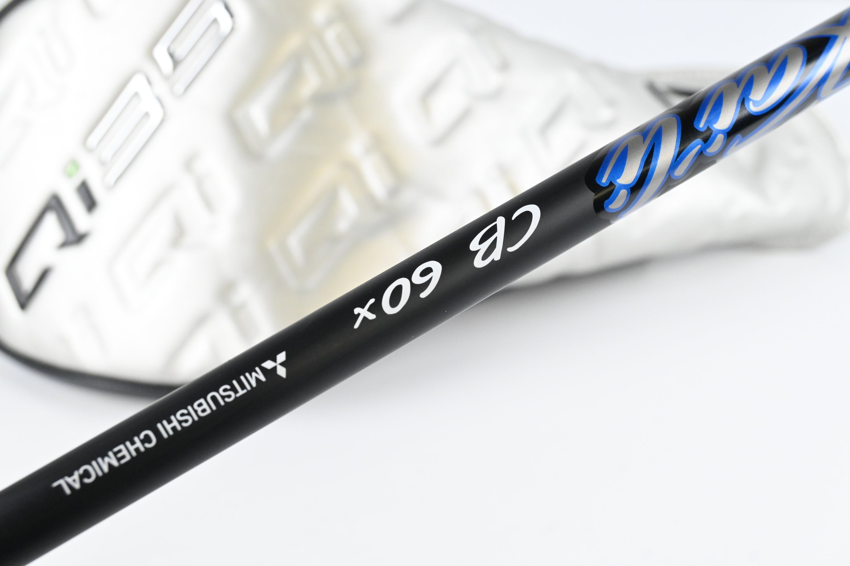 Taylormade Qi35 LS Driver / 8 Degree / X-Flex Kai'li Dark Waves Blue 60 Shaft