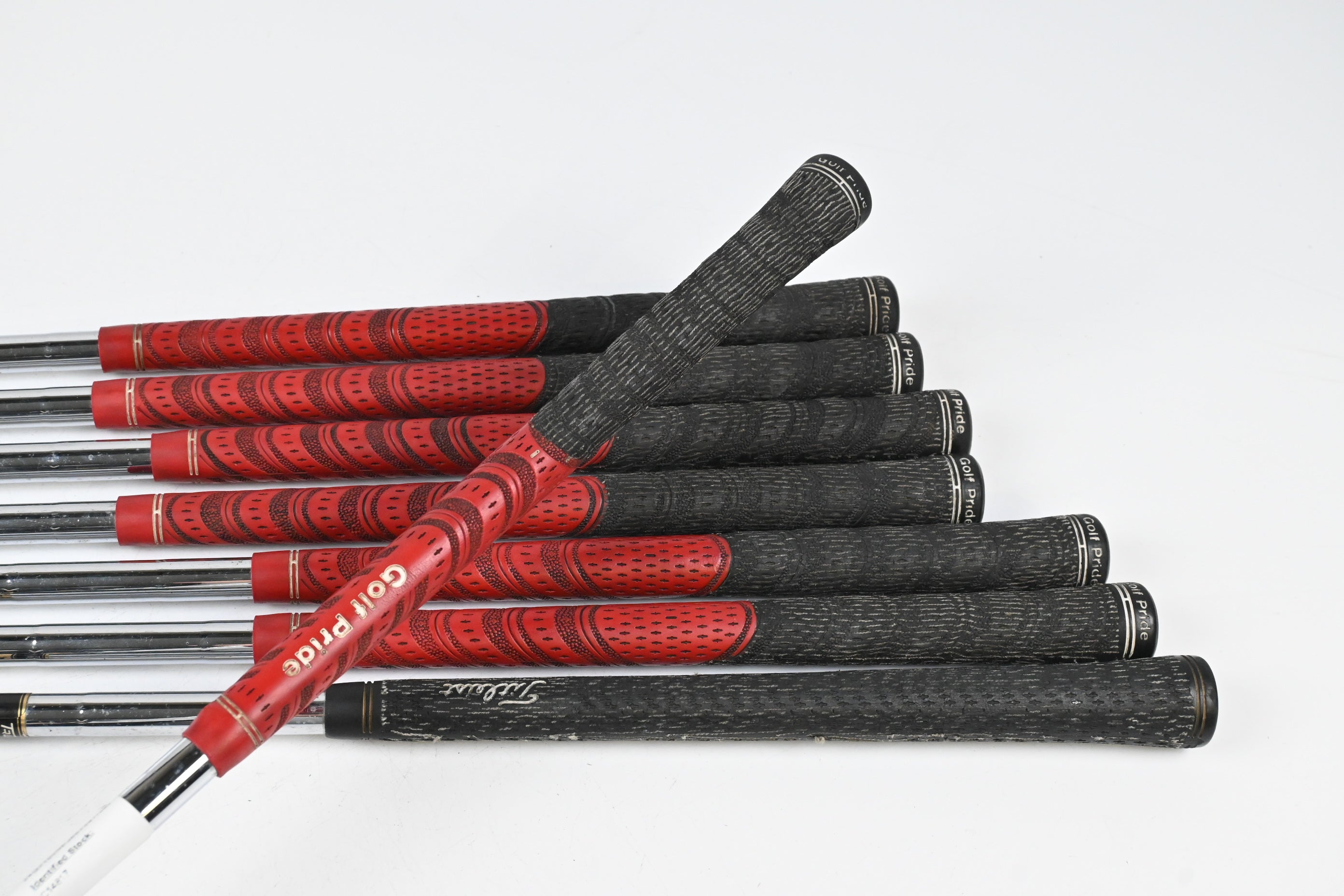 Titleist DCI 990 Irons / 3-PW / Regular Flex Dynamic Gold R300 Shafts