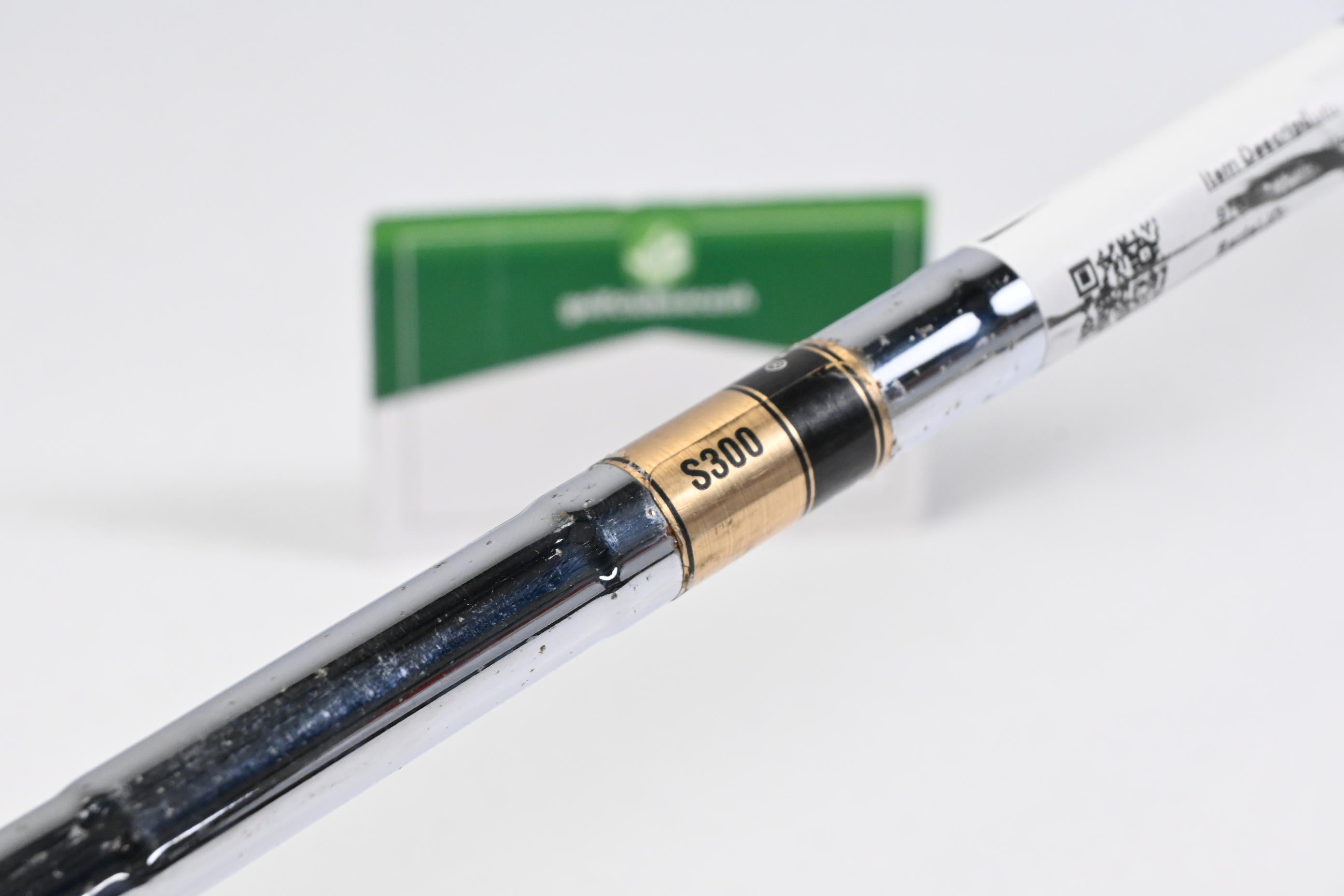 Titleist 975 F #3 Wood / 14.5 Degree / Stiff Flex Dynamic Gold S300 Steel Shaft