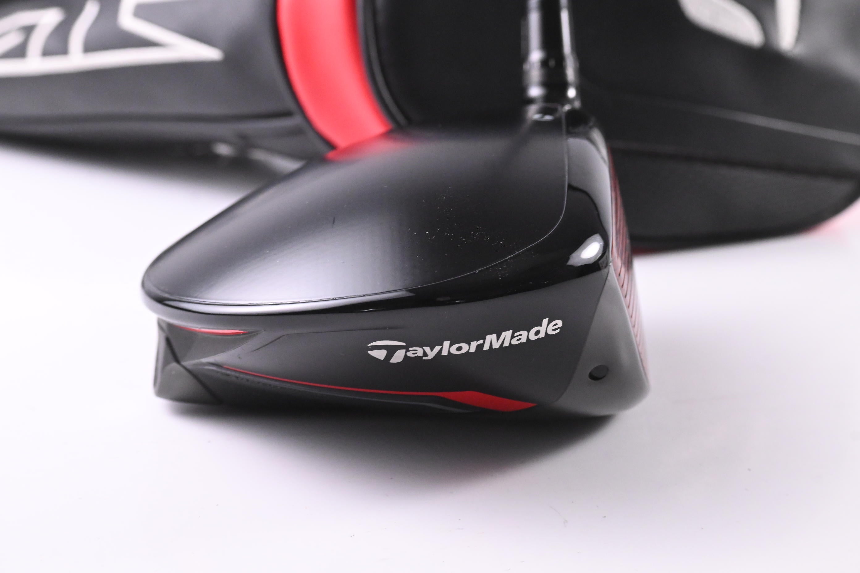 Taylormade Stealth Driver / 9 Degree / Regular Flex Ventus Red 5 Shaft