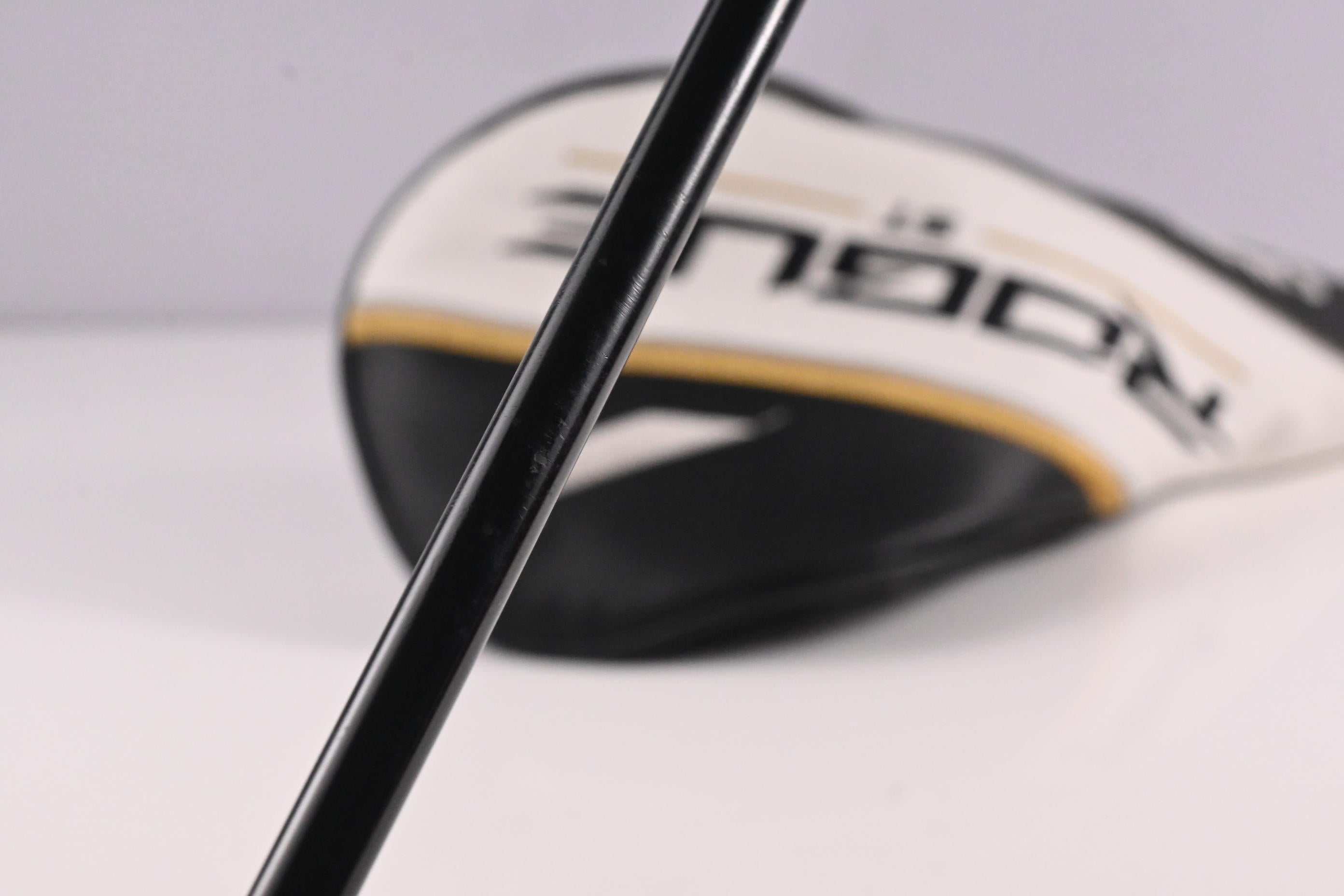Callaway Rogue ST MAX D Driver / 10.5 Degree / Regular Flex Tensei AV Blue 55 Shaft