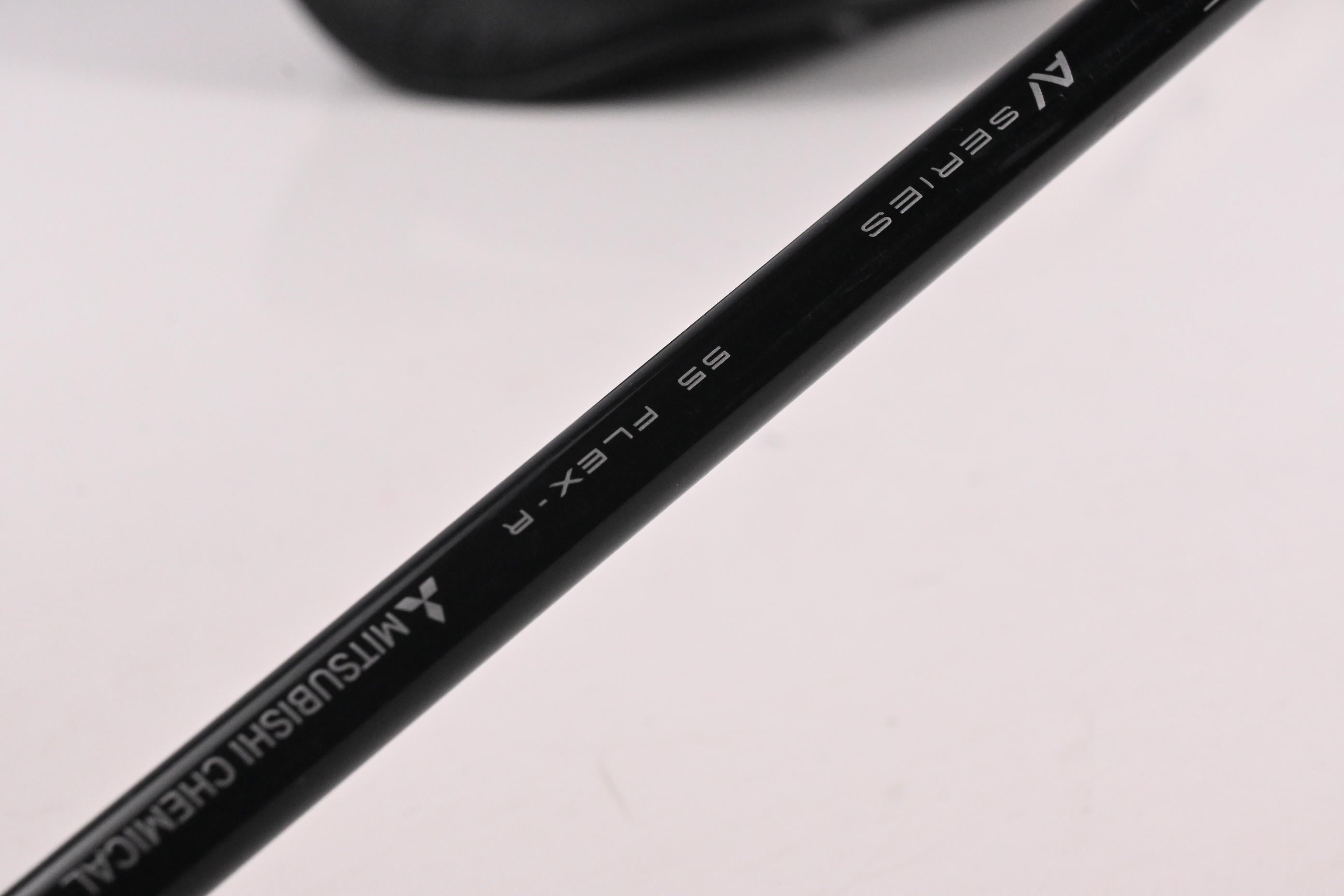 Callaway Rogue ST MAX D Driver / 10.5 Degree / Regular Flex Tensei AV Blue 55 Shaft