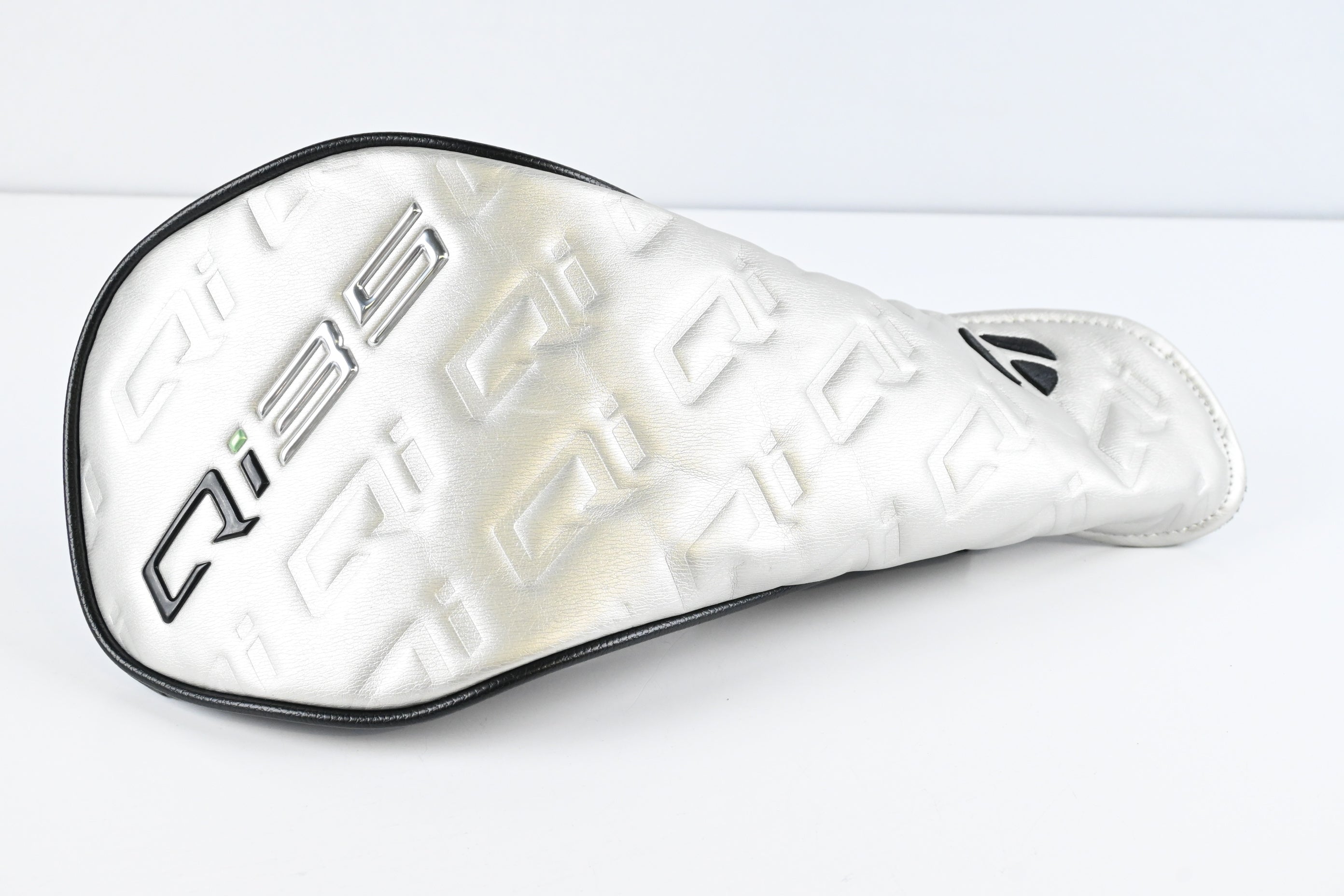 Taylormade Qi35 LS Driver / 8 Degree / X-Flex Kai'li Dark Waves Blue 60 Shaft