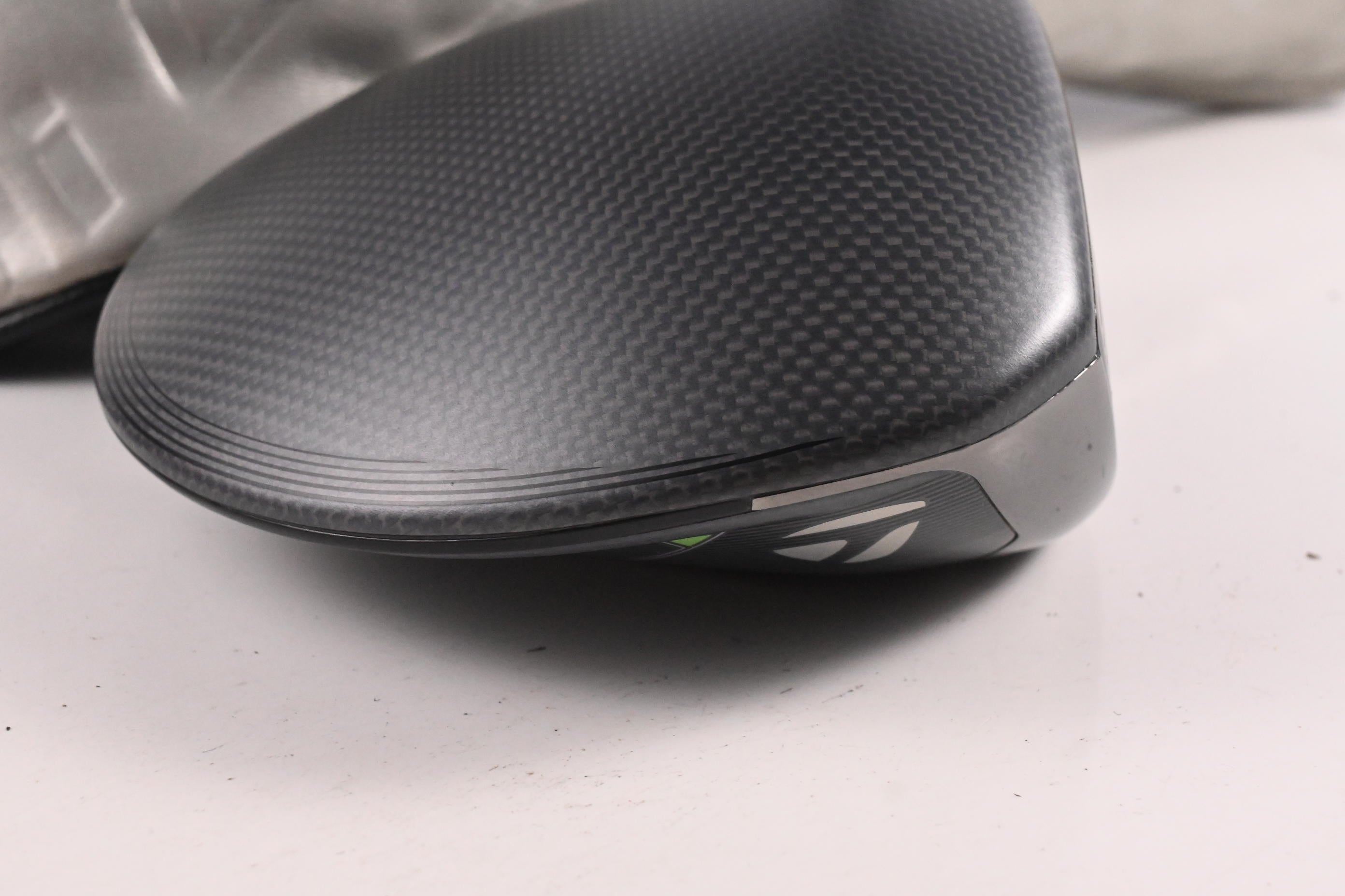 Taylormade Qi35 Driver / 9 Degree / Stiff Flex Kai'li Blue CB Darkwave 60 Shaft