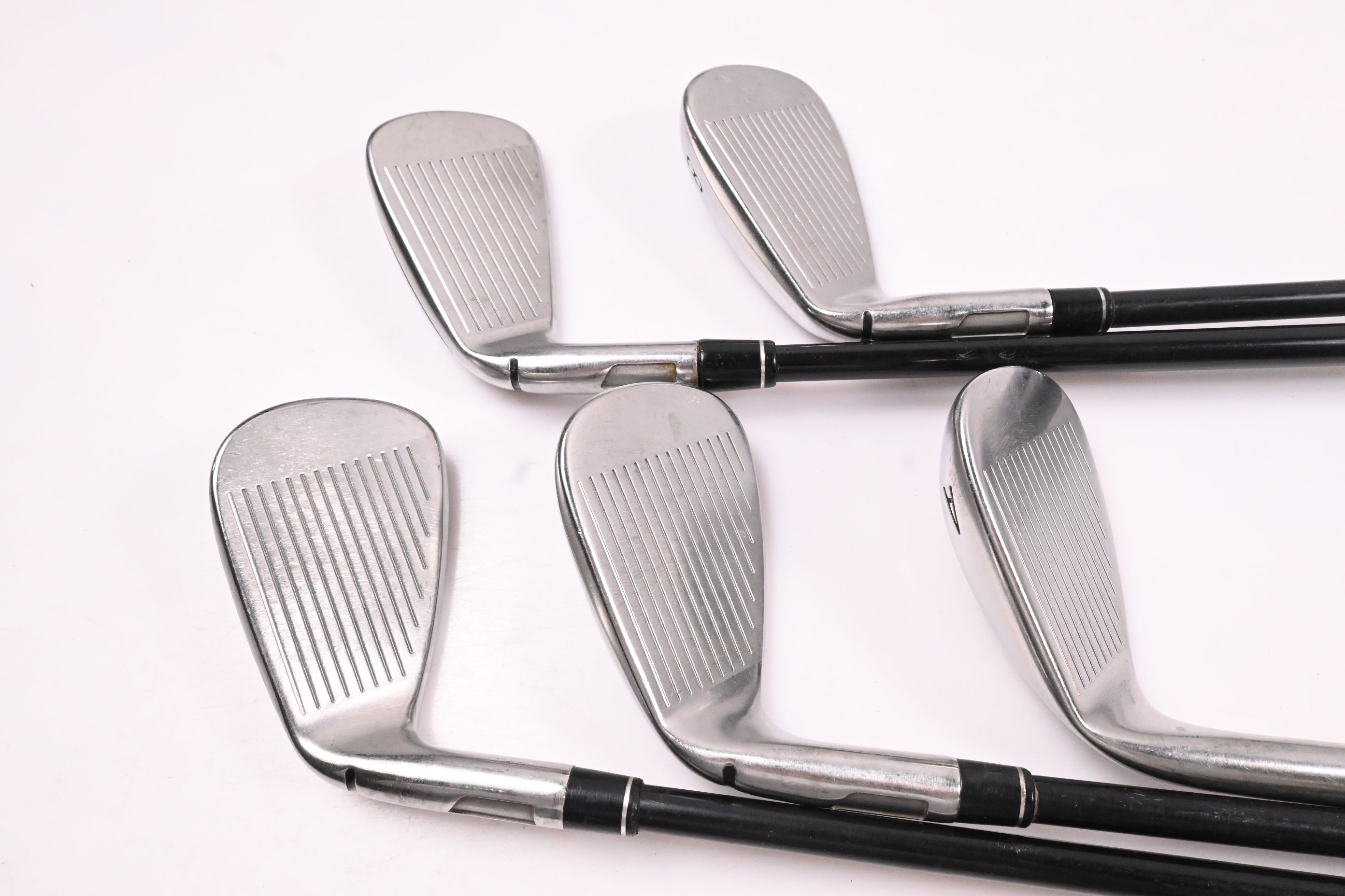 Taylormade M5 Irons / 7-PW+GW / Regular Flex Fujikura Atmos Orange 6 Shafts