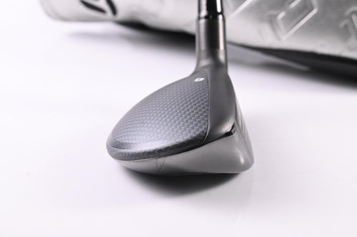 Taylormade Qi35 #3 Hybrid / 19 Degree / Stiff Flex Ventus Blue 7 Shaft