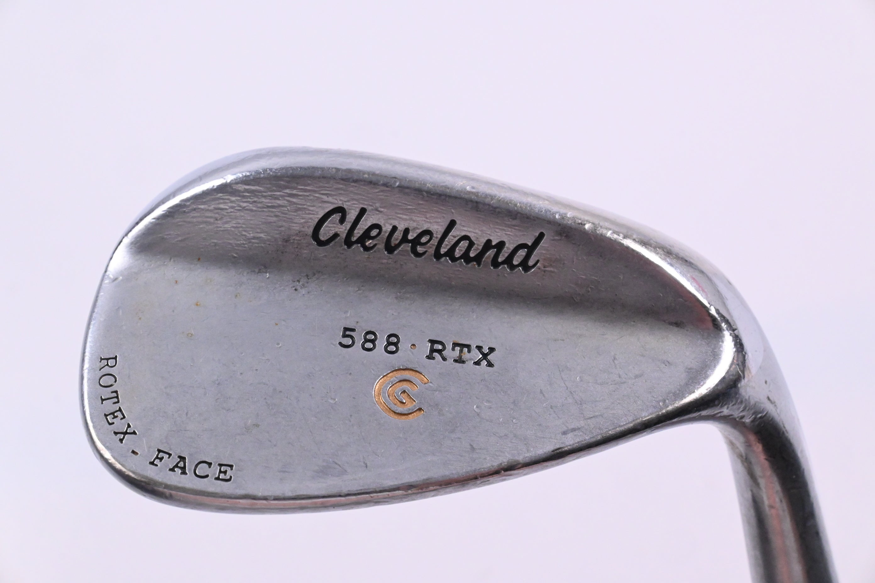 Cleveland 588 RTX Sand Wedge / 54 Degree / Stiff Flex Dynamic Gold S300