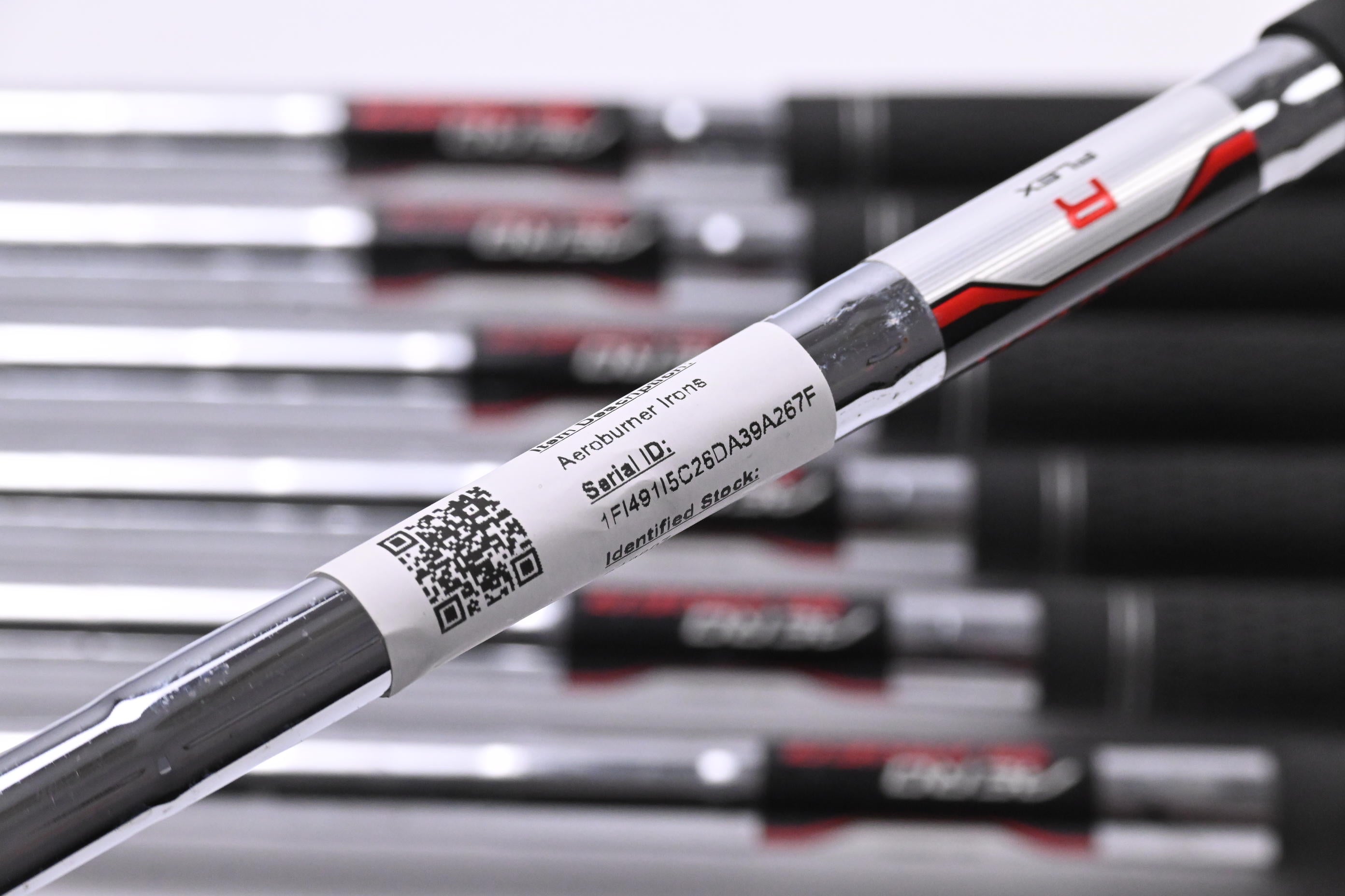 Taylormade Aeroburner Irons / 5-PW+SW / Regular Flex Aero Burner Shafts