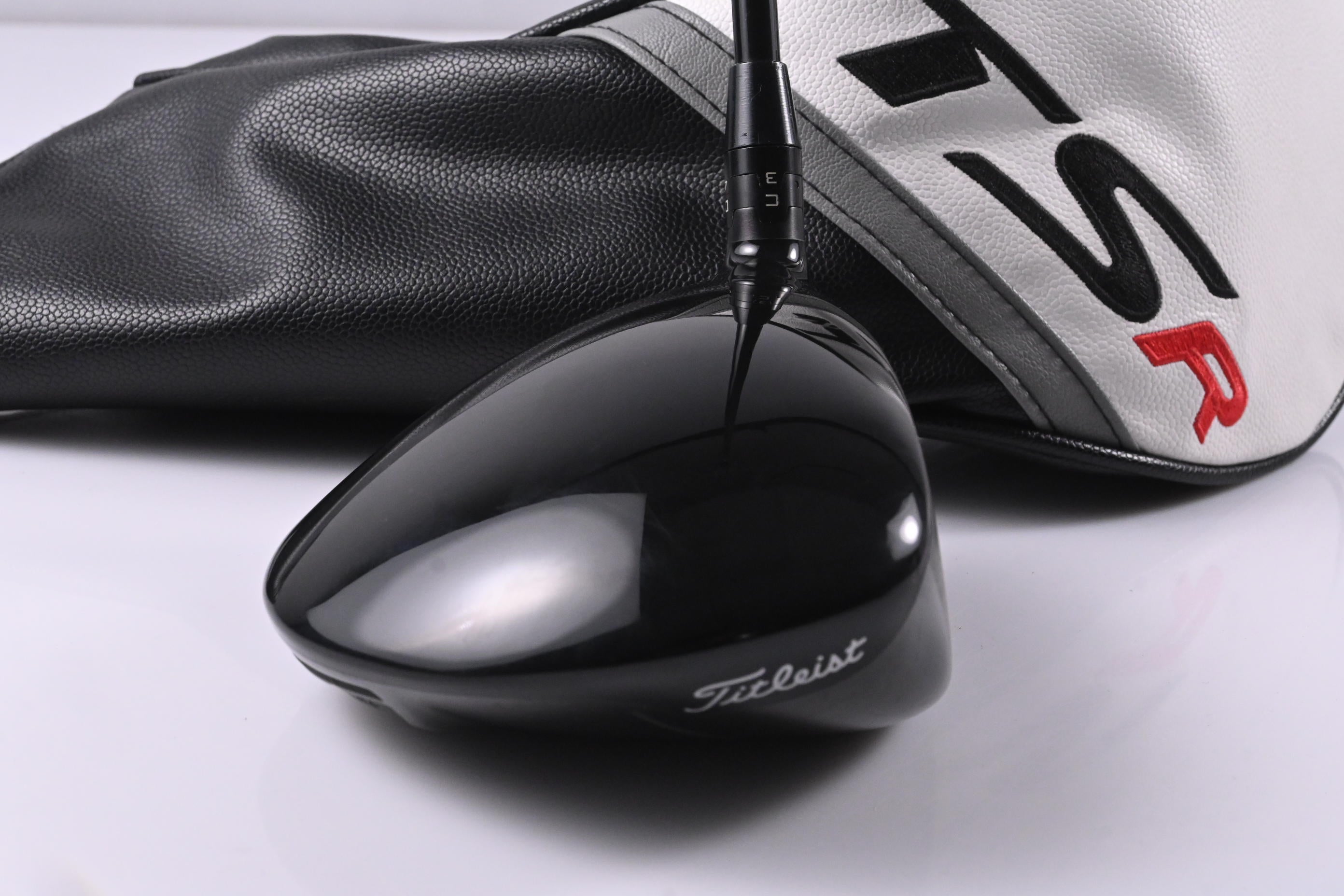 Titleist TSR3 Driver / 10 Degree / Stiff Flex HZRDUS Smoke RDX Black 60 Shaft