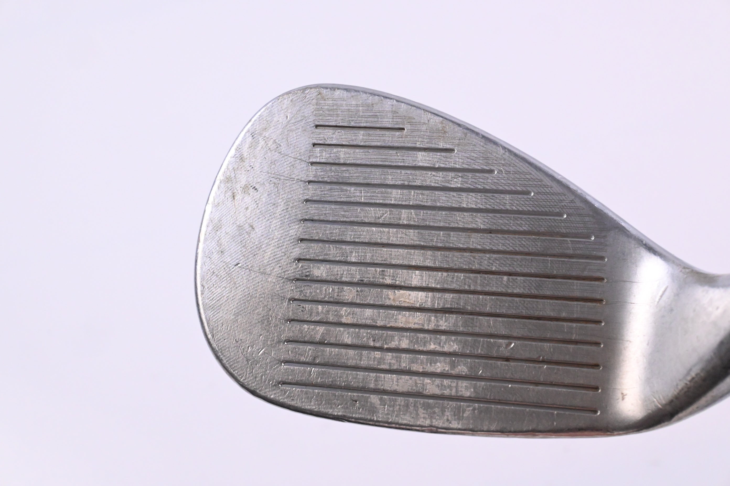 Cleveland 588 RTX Sand Wedge / 54 Degree / Stiff Flex Dynamic Gold S300