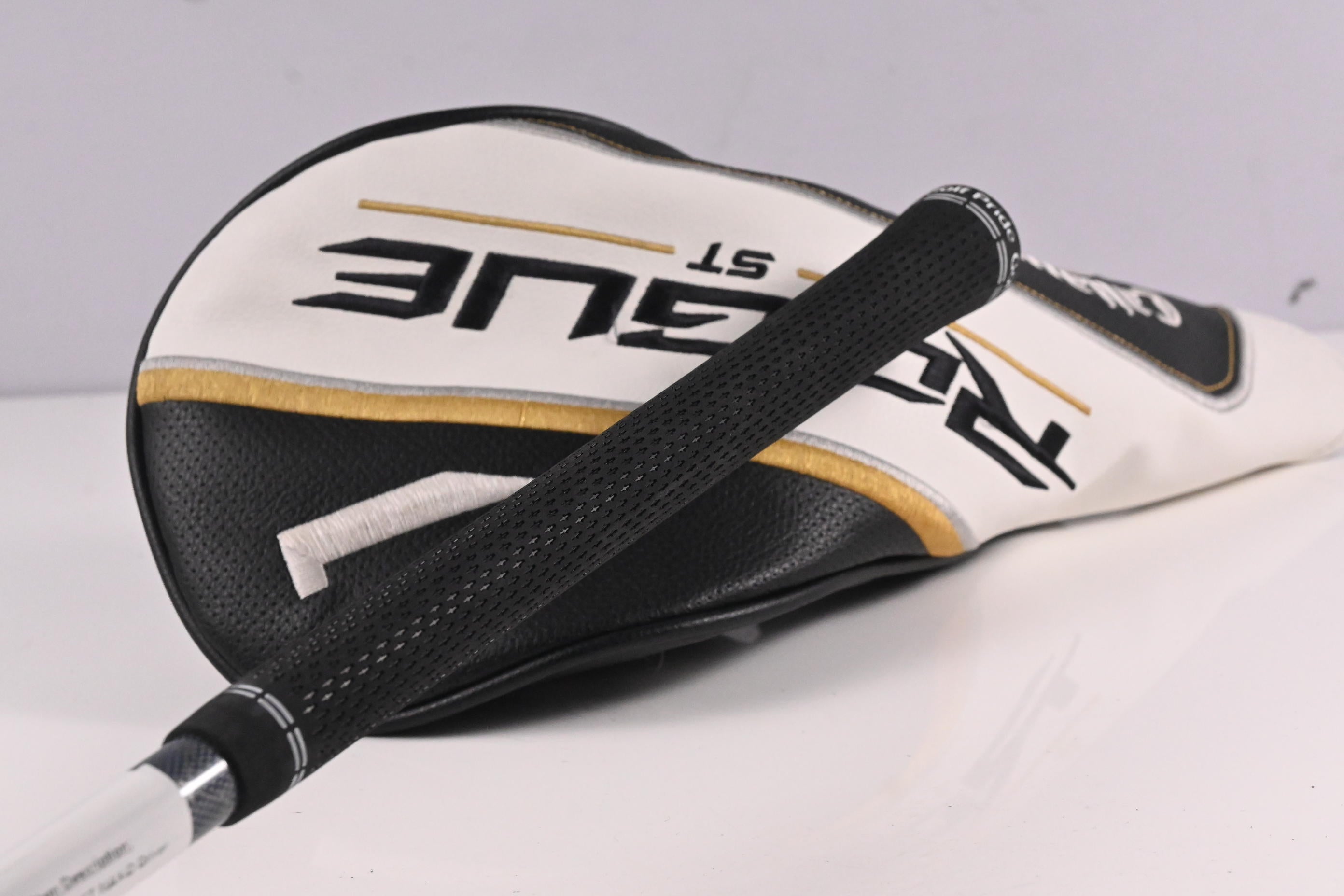 Callaway Rogue ST MAX D Driver / 10.5 Degree / Regular Flex Tensei AV Blue 55 Shaft