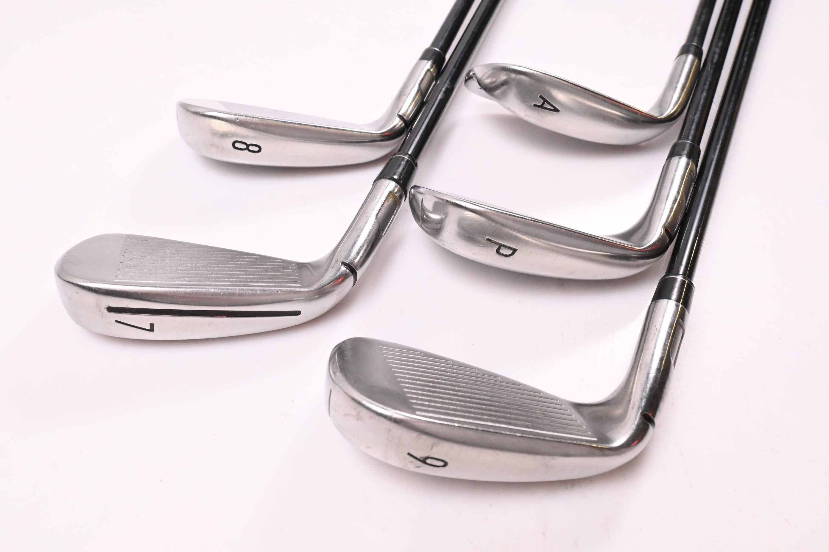 Taylormade M5 Irons / 7-PW+GW / Regular Flex Fujikura Atmos Orange 6 Shafts