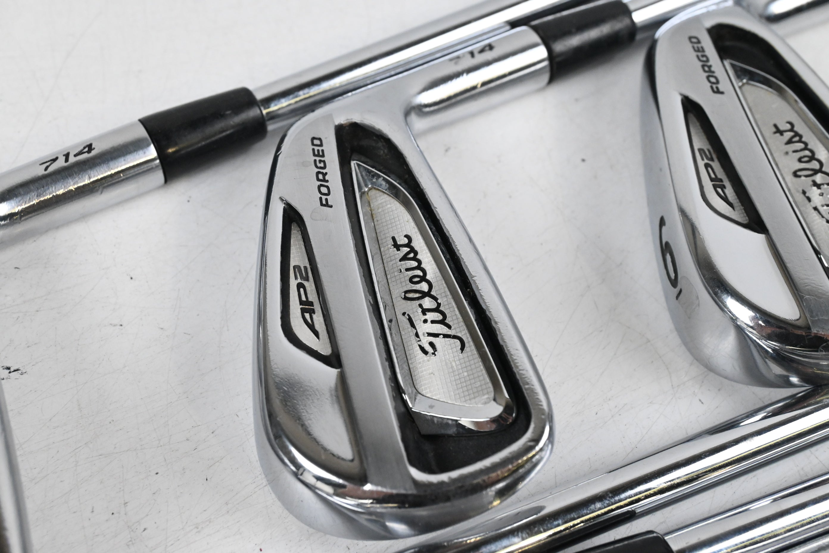 Titleist 714 AP2 Irons / 4-PW / Regular Flex Dynamic Gold R300 Shafts