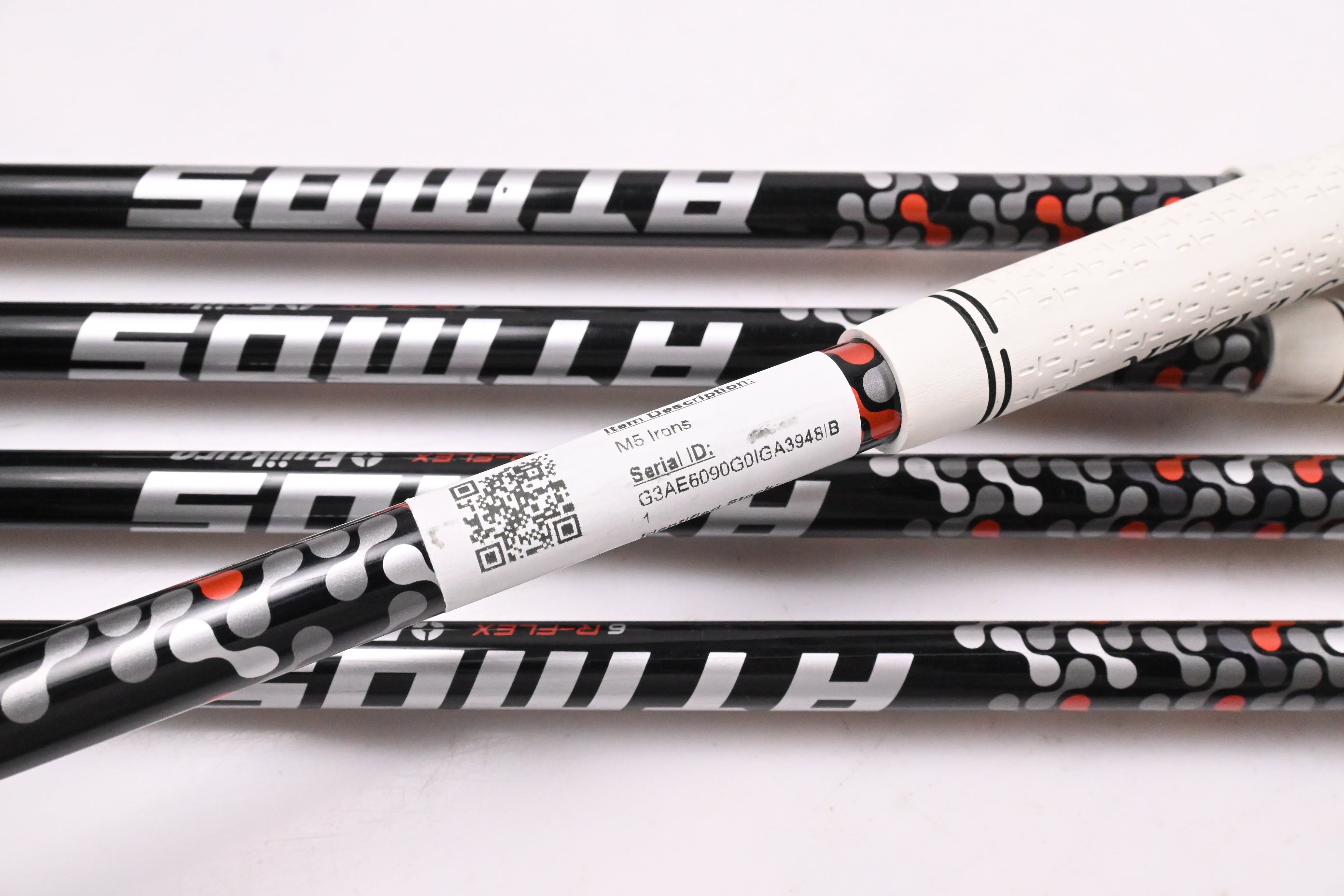 Taylormade M5 Irons / 7-PW+GW / Regular Flex Fujikura Atmos Orange 6 Shafts
