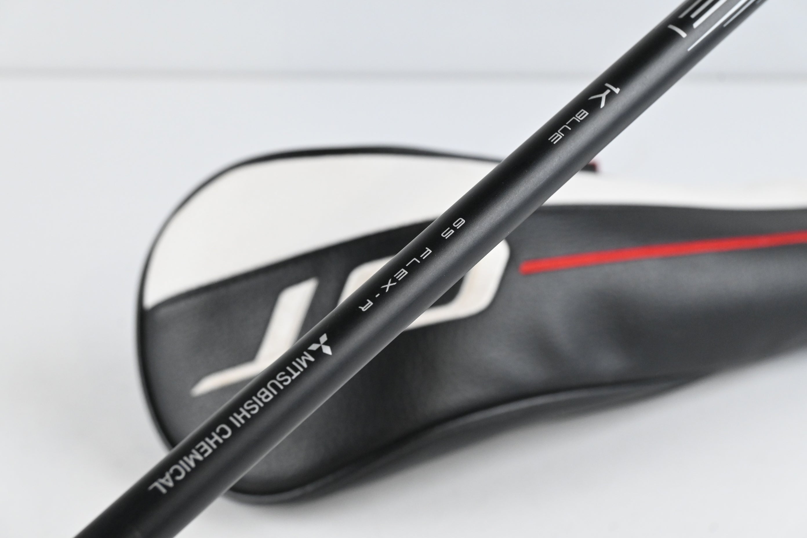 Titleist GT2 #5 Wood / 18 Degree / Regular Flex Tensei 1K Blue 65 Shaft