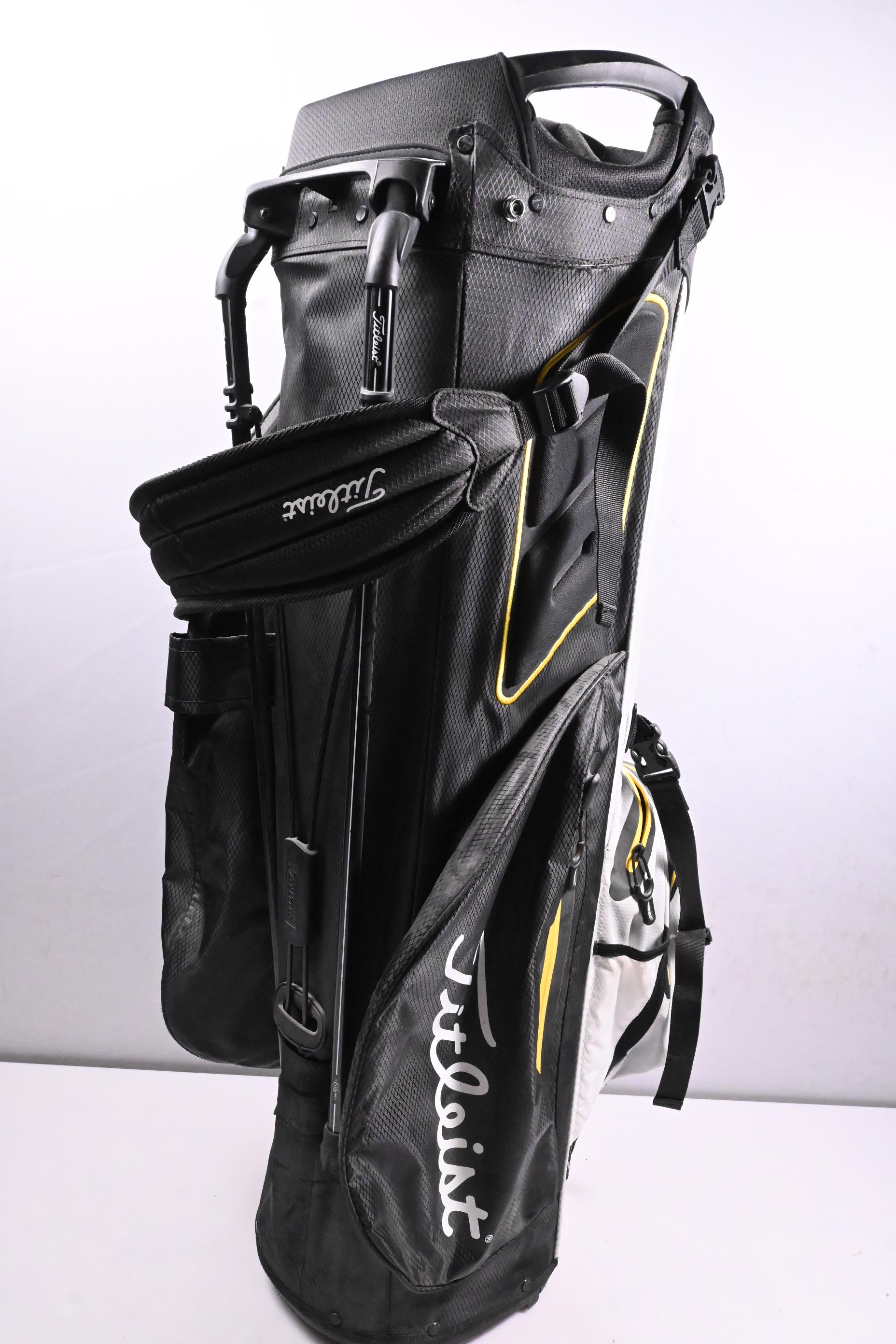 Titleist Players 14 StaDry Stand Bag / 14-Way Divider / Black, White, Yellow
