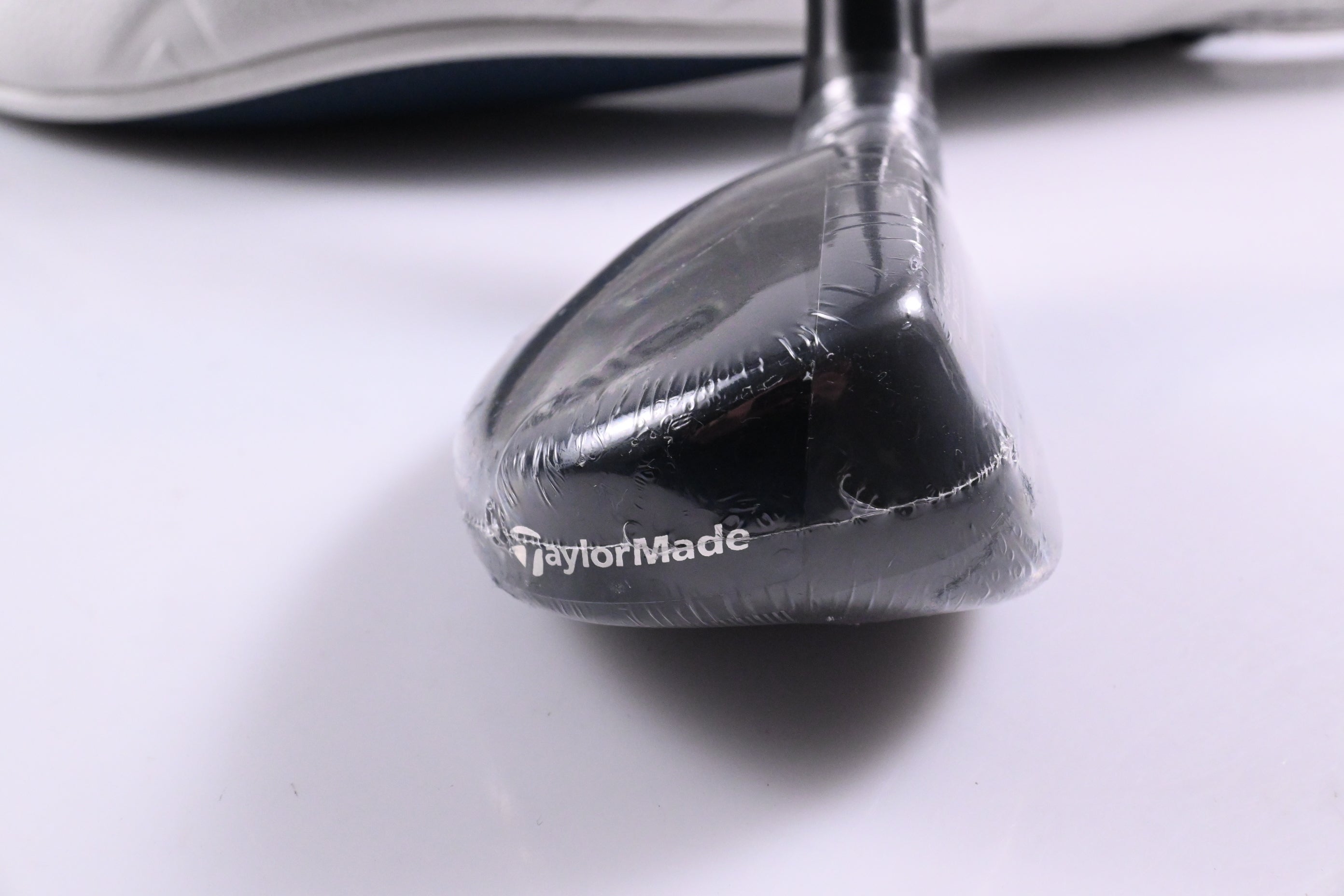 Taylormade Qi10 Tour #4 Hybrid / 22 Degree / Regular Flex Tensei AV Blue 65