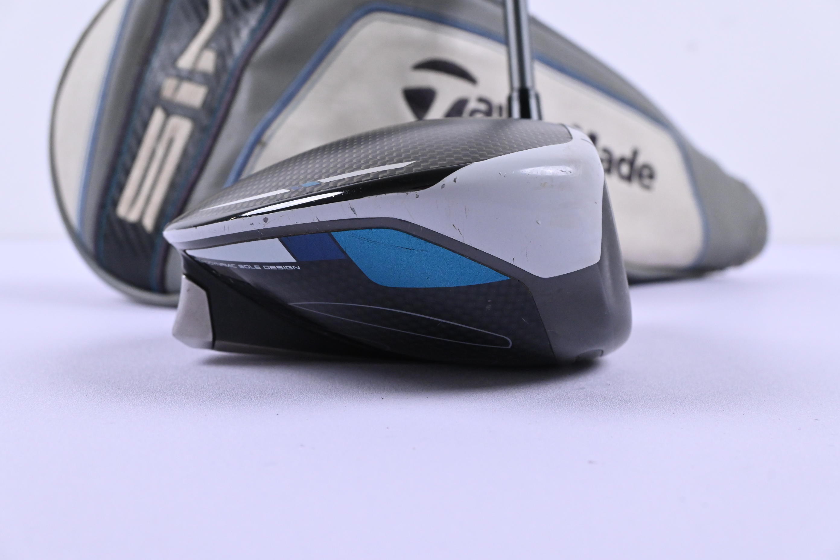 Taylormade SIM Max Driver / 10.5 Degree / Stiff Flex HZRDUS Smoke Green 70 Shaft