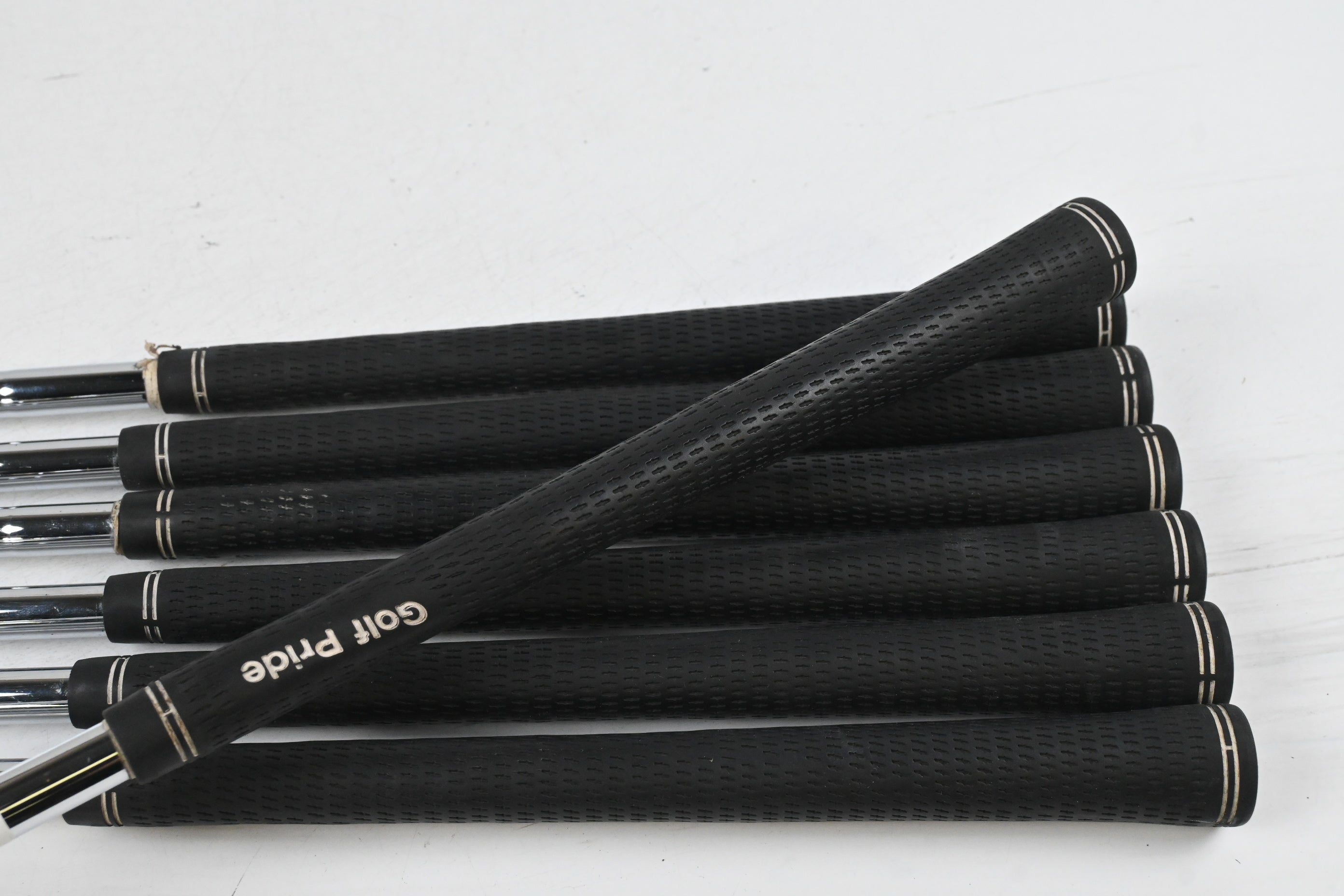 Titleist 714 AP2 Irons / 4-PW / Regular Flex Dynamic Gold R300 Shafts
