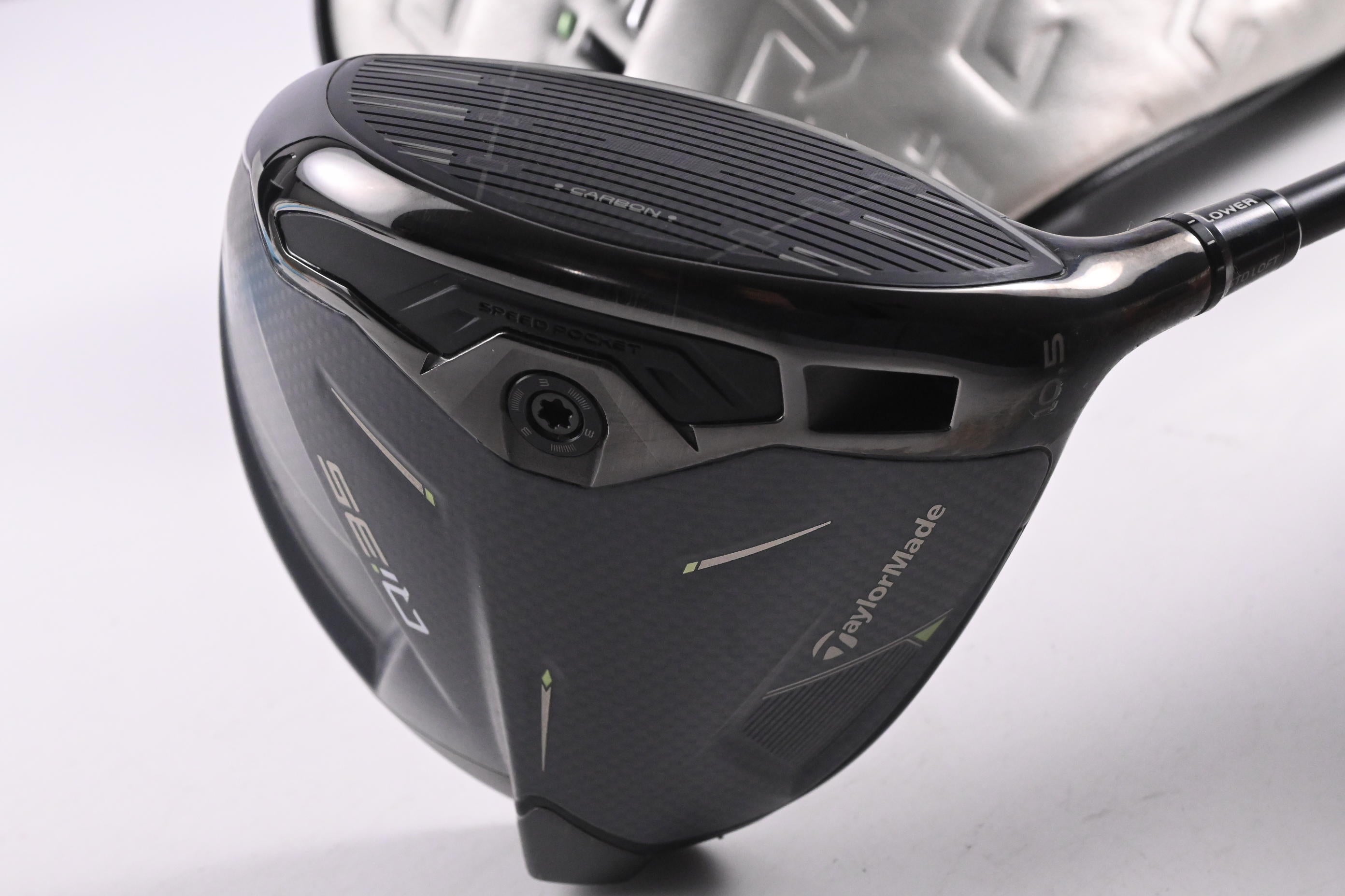 Taylormade Qi35 Driver / 10.5 Degree / Regular Flex Ventus Blue 5 Shaft
