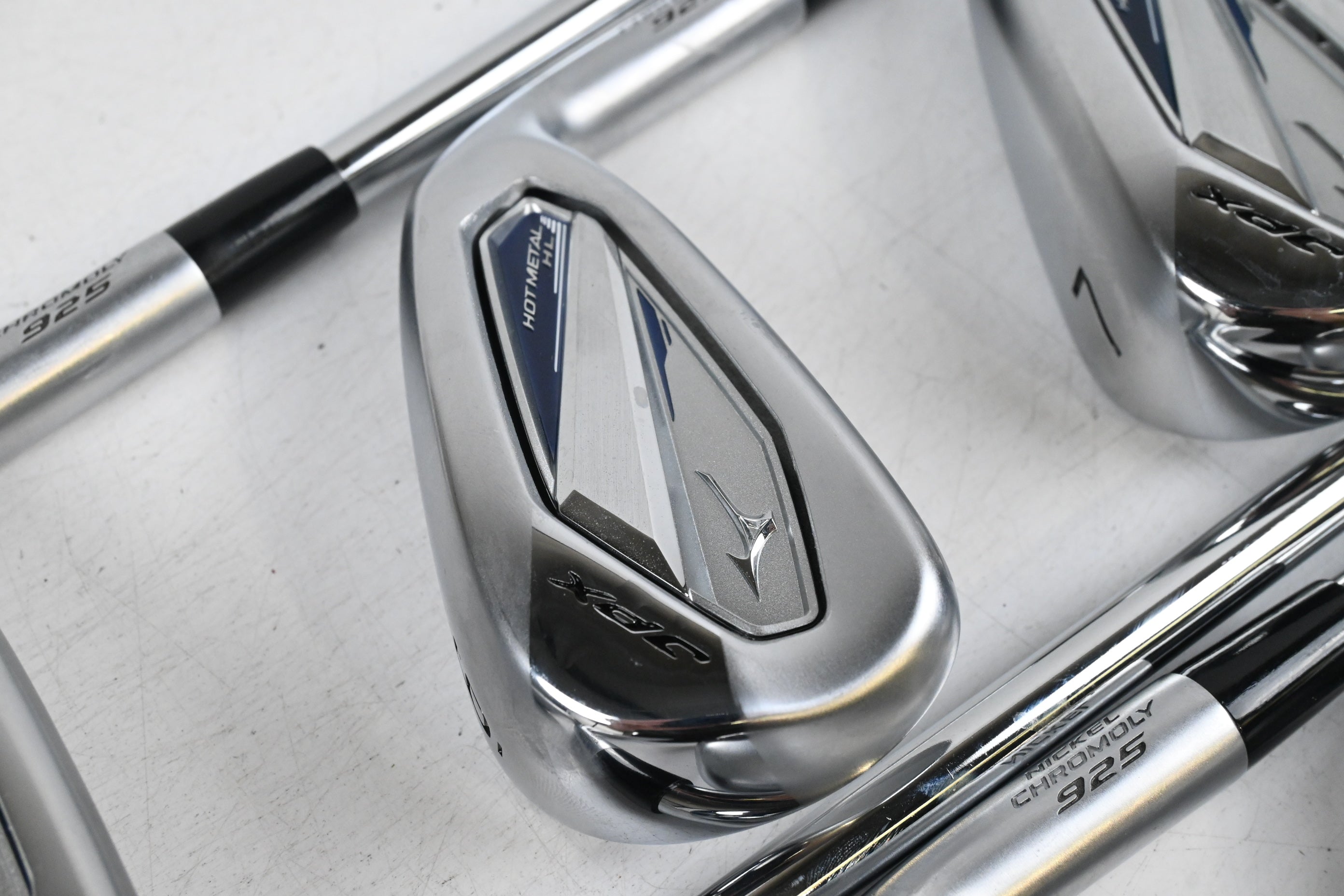 Mizuno JPX 925 Hot Metal HL Irons / 5-PW / Regular Flex Dynamic Gold Mid 100