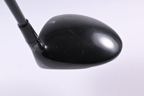 Titleist 913 D2 Driver / 9.5 Degree / Stiff Flex Titleist Select Shaft