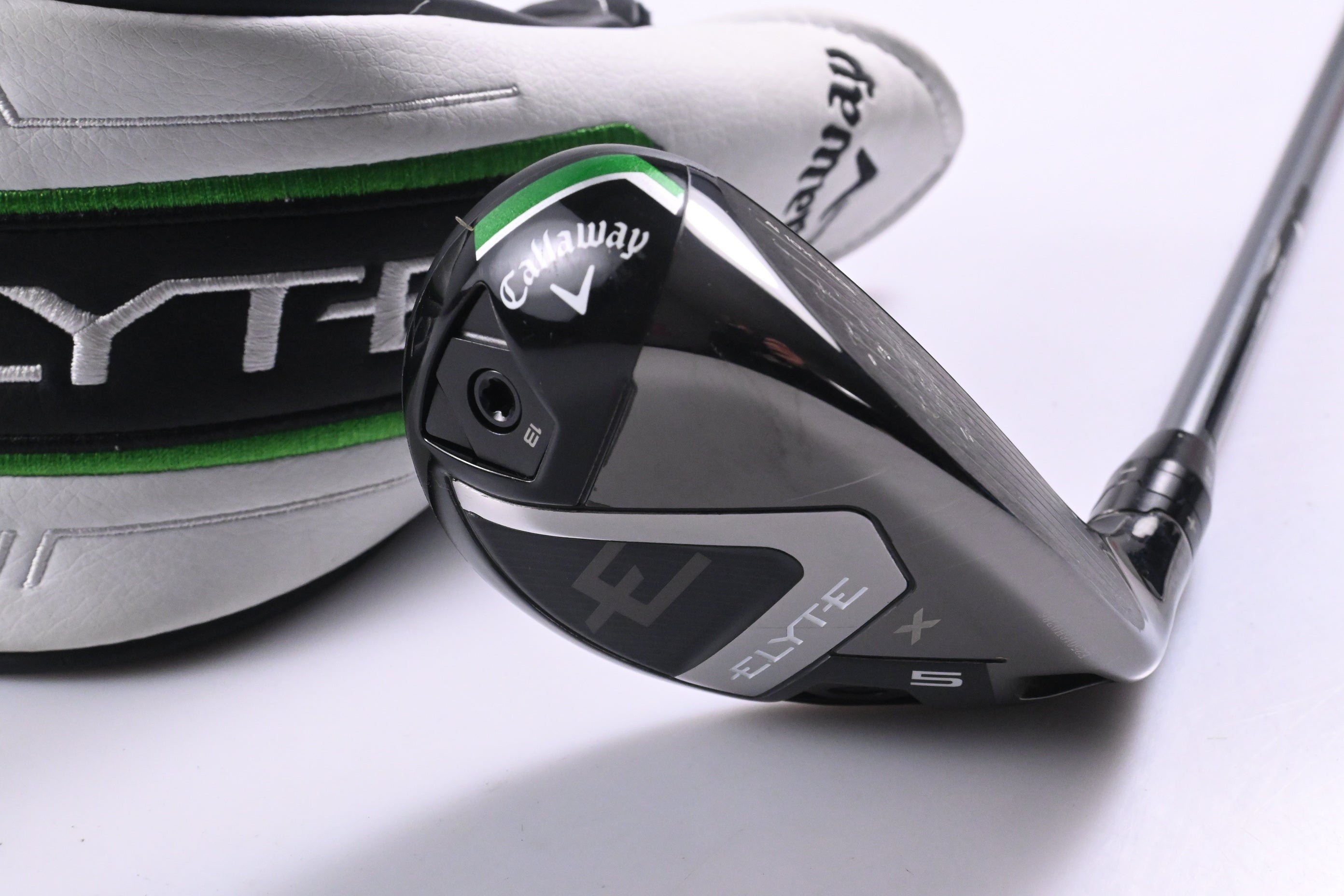 Callaway Elyte X #4 Hybrid / 21 Degree / Regular Flex Denali Charcoal 60 Shaft