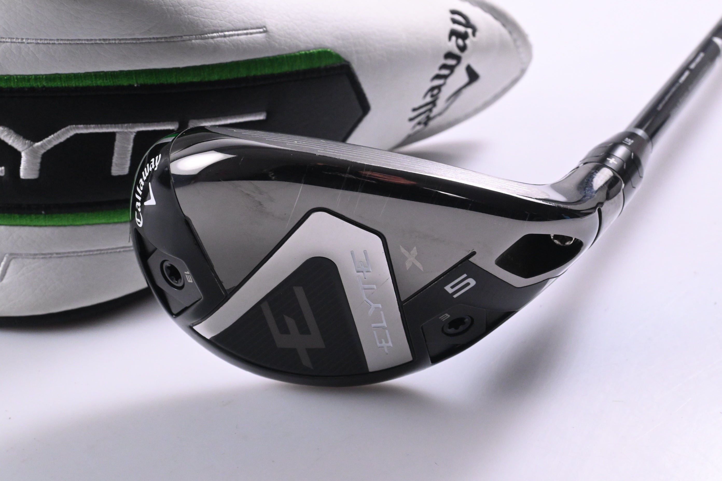 Callaway Elyte X #4 Hybrid / 21 Degree / Regular Flex Denali Charcoal 60 Shaft