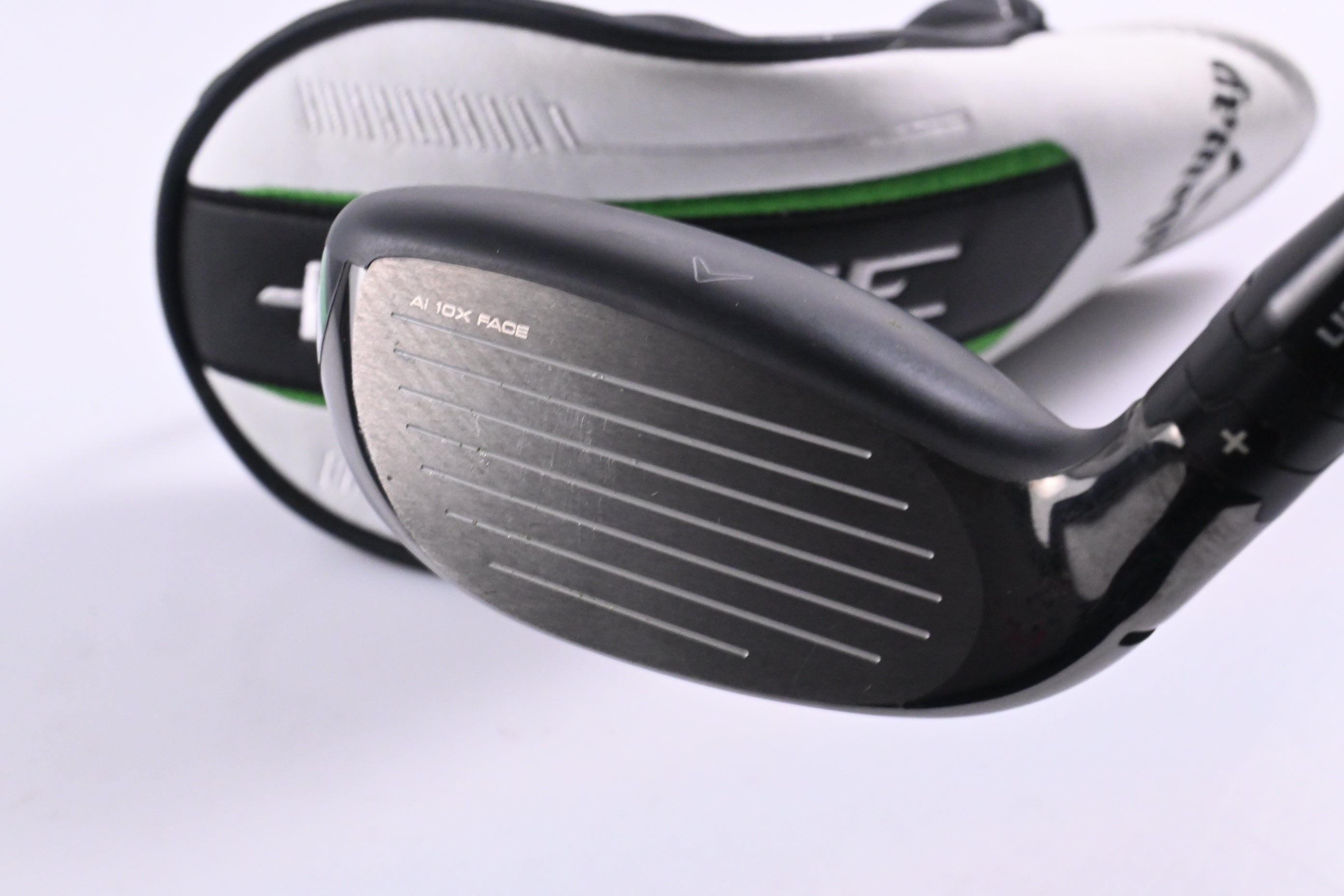 Callaway Elyte X #4 Hybrid / 21 Degree / Regular Flex Denali Charcoal 60 Shaft