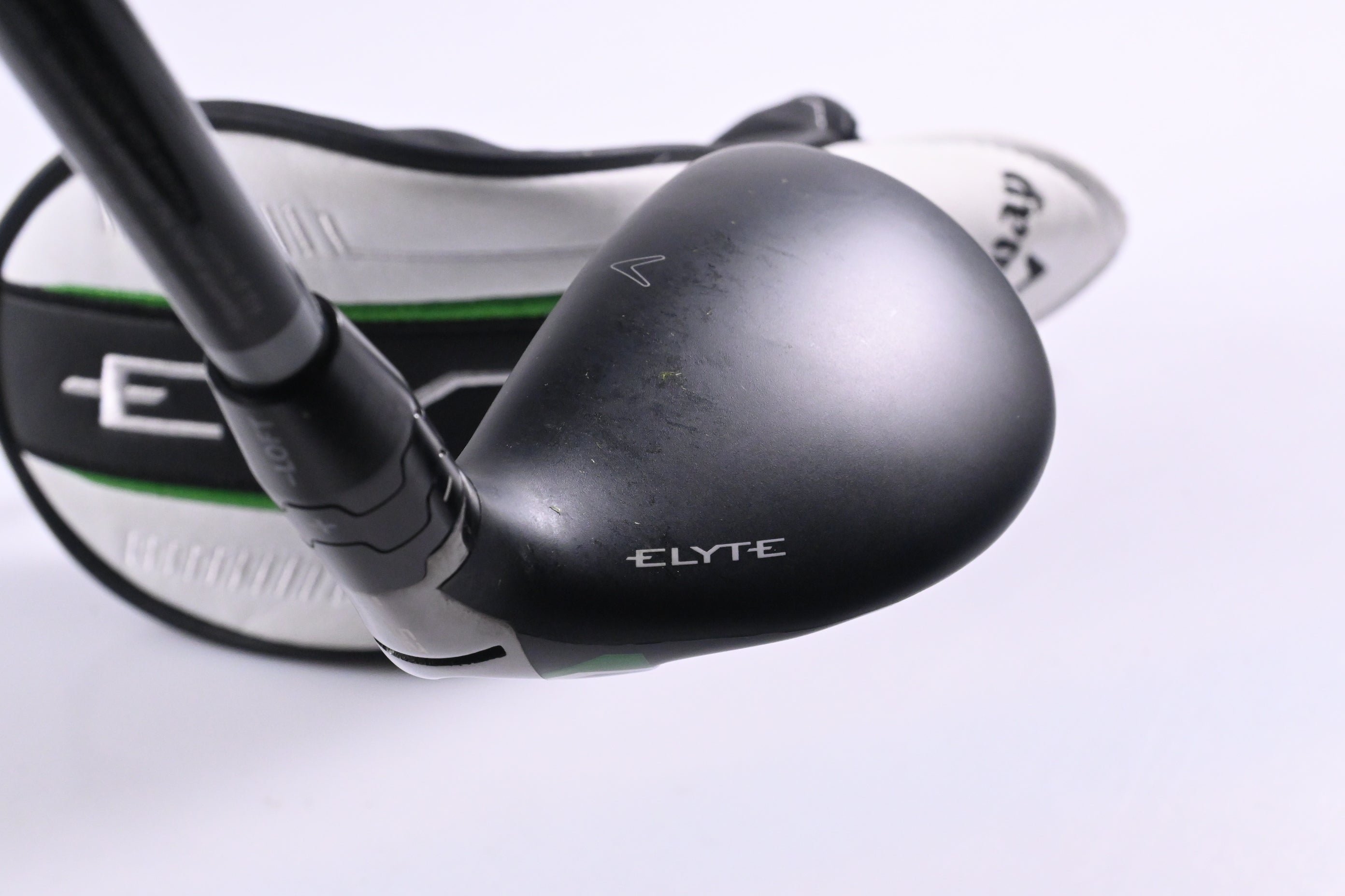 Callaway Elyte X #4 Hybrid / 21 Degree / Regular Flex Denali Charcoal 60 Shaft