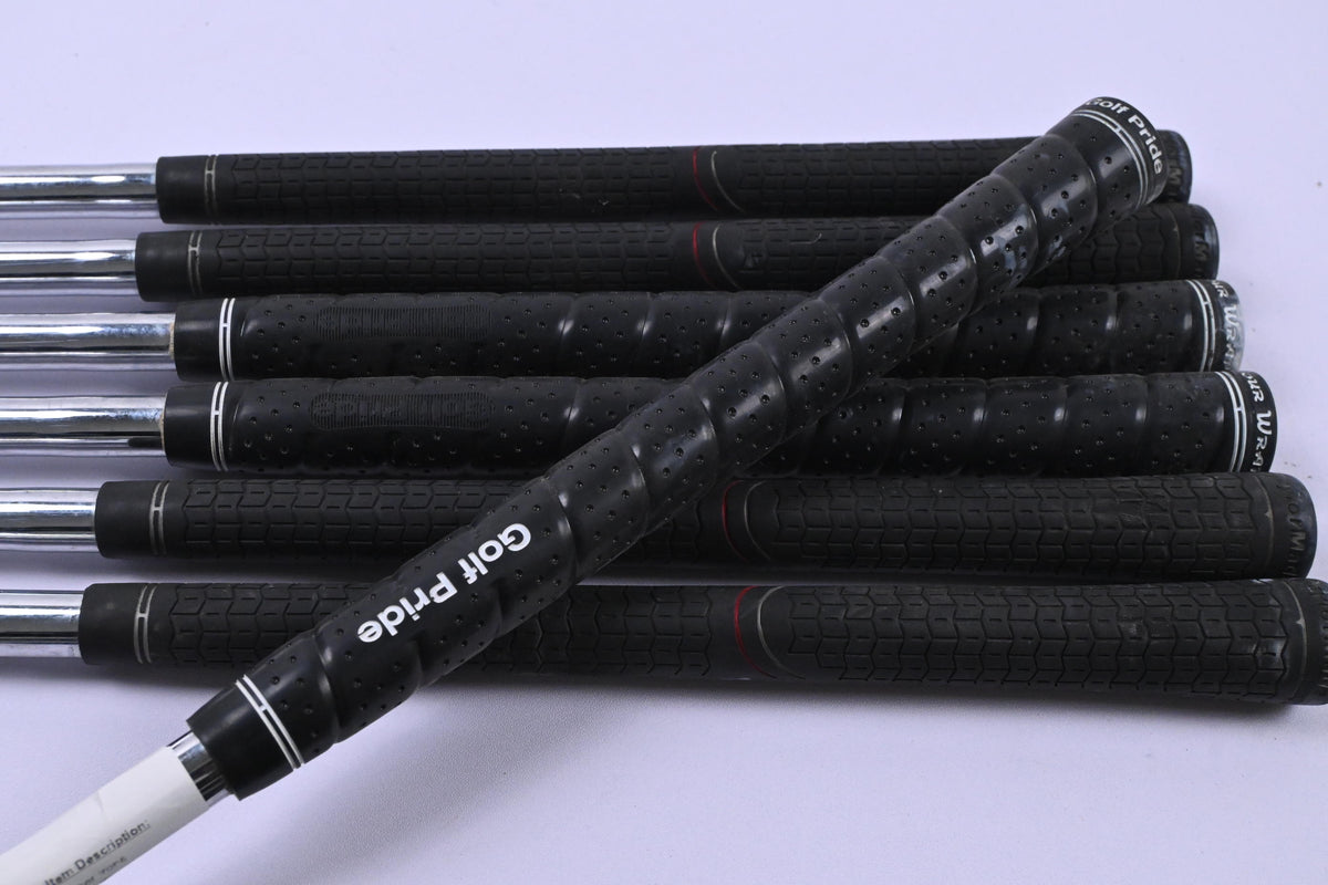 Taylormade Burner 2009 Irons / 4-PW / Regular Flex Steel Shafts