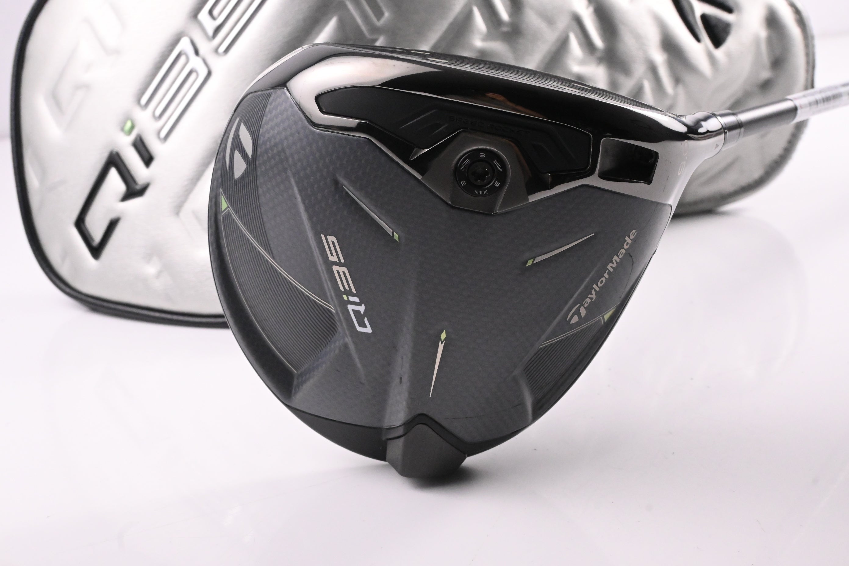 Taylormade Qi35 Driver / 9 Degree / Regular Flex Fujikura Ventus Blue 5 Shaft