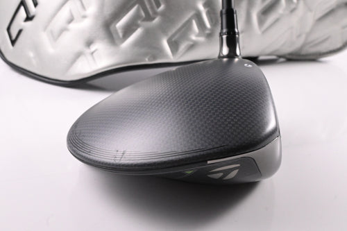 Taylormade Qi35 Driver / 9 Degree / Regular Flex Fujikura Ventus Blue 5 Shaft