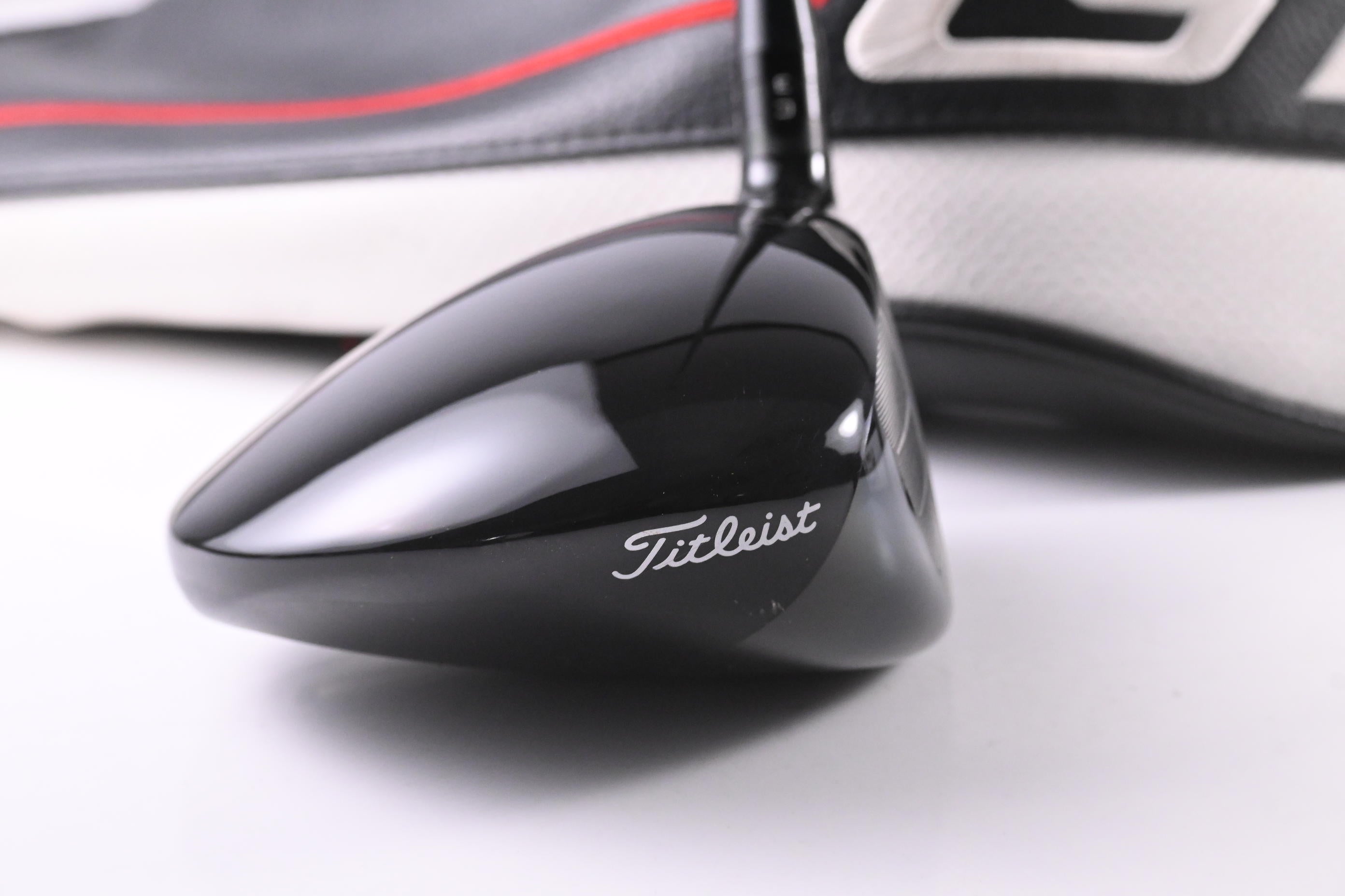 Titleist GT3 Driver / 9 Degree / Stiff Flex Graphite Design Tour AD IZ-5 Shaft
