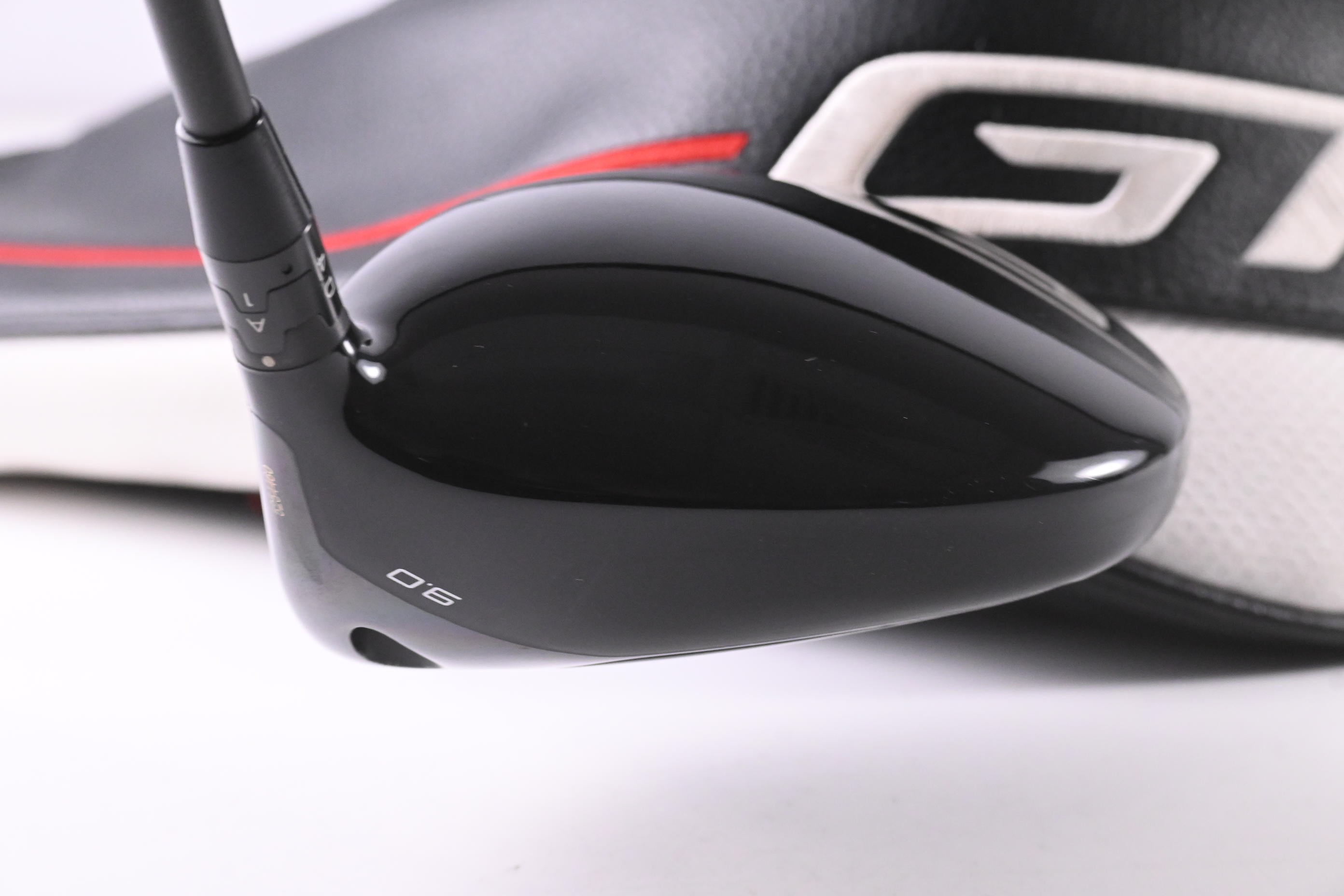 Titleist GT3 Driver / 9 Degree / Stiff Flex Graphite Design Tour AD IZ-5 Shaft