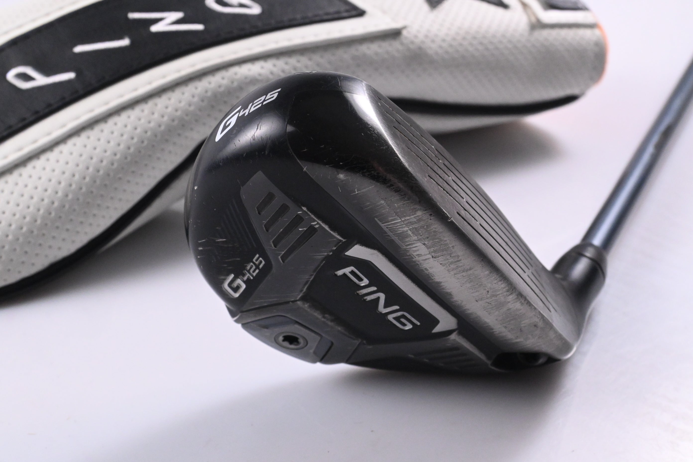Ping G425 #3 Hybrid / 19 Degree / Regular Flex Ping Alta CB Black 70 Shaft