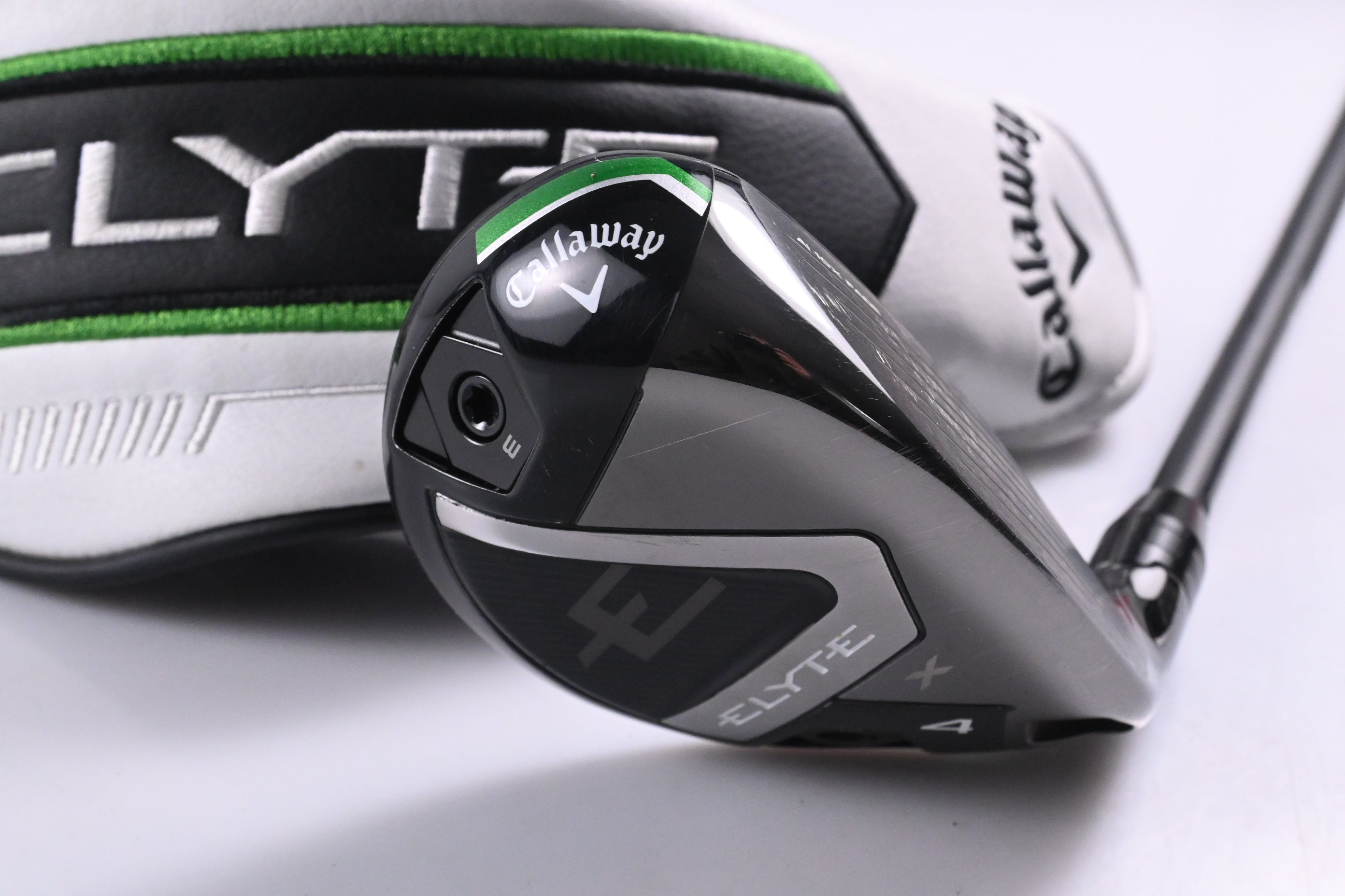 Callaway Elyte X #4 Hybrid / 21 Degree / Regular Flex Vanquish 5 Shaft