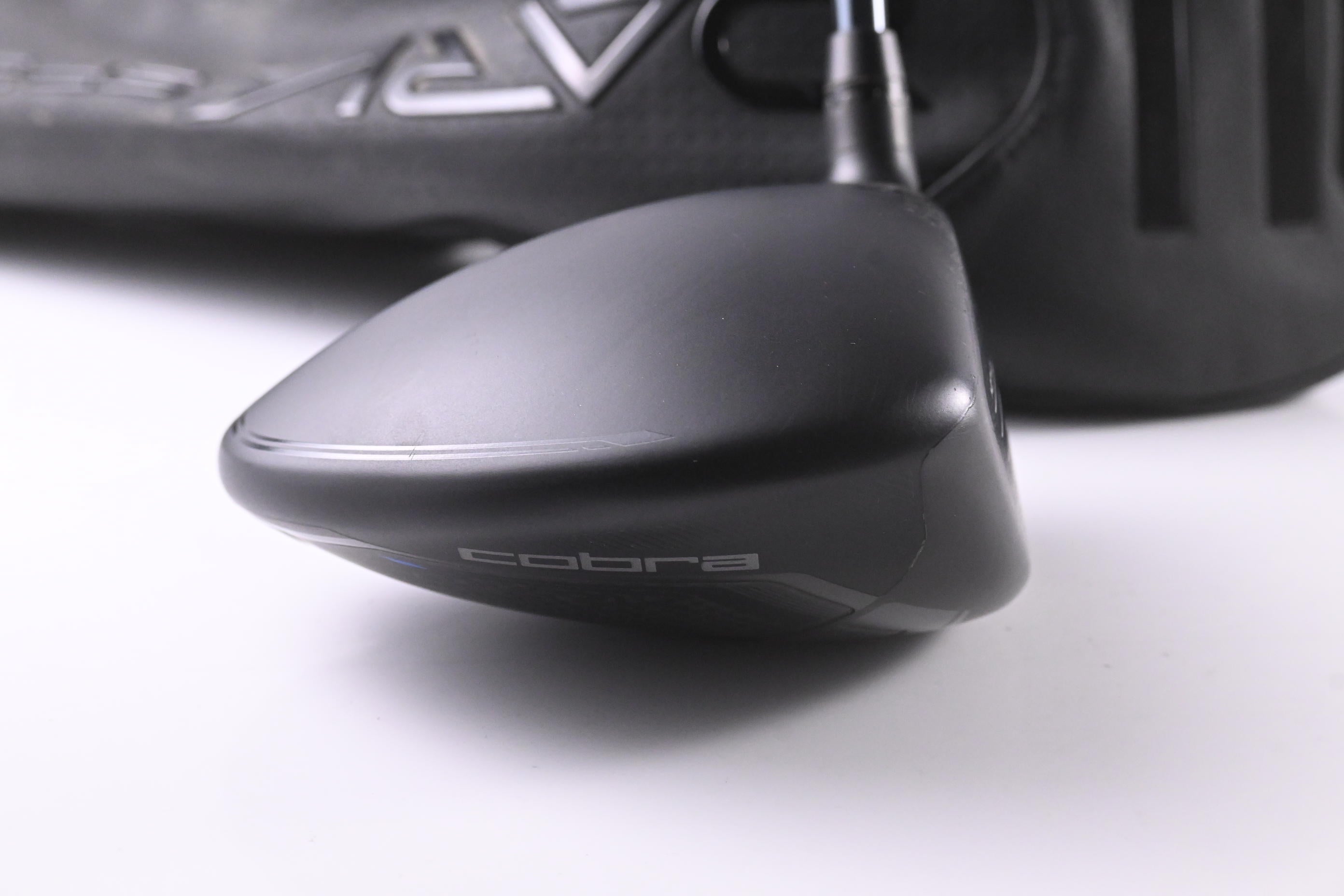 Cobra Darkspeed X Driver / 10.5 Degree / Stiff Flex UST Lin-Q M40X 6 Shaft