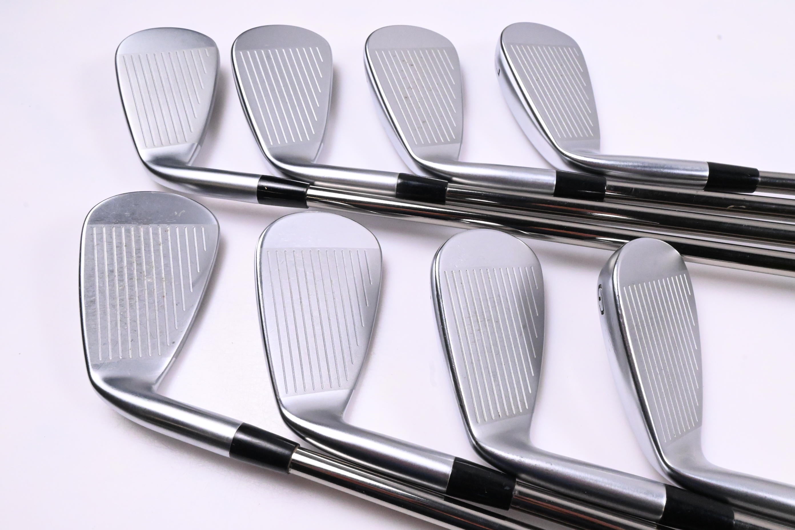 Mizuno JPX 925 Hot Metal Irons / 4-PW+GW / Regular Flex UST Recoil ES780