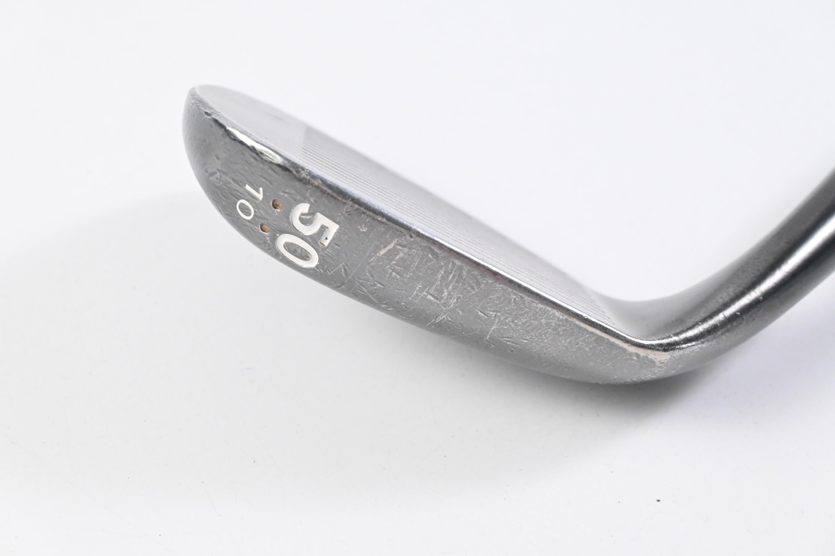 Cleveland 588 RTX Gap Wedge / 50 Degree / Wedge Flex Dynamic Gold Shaft