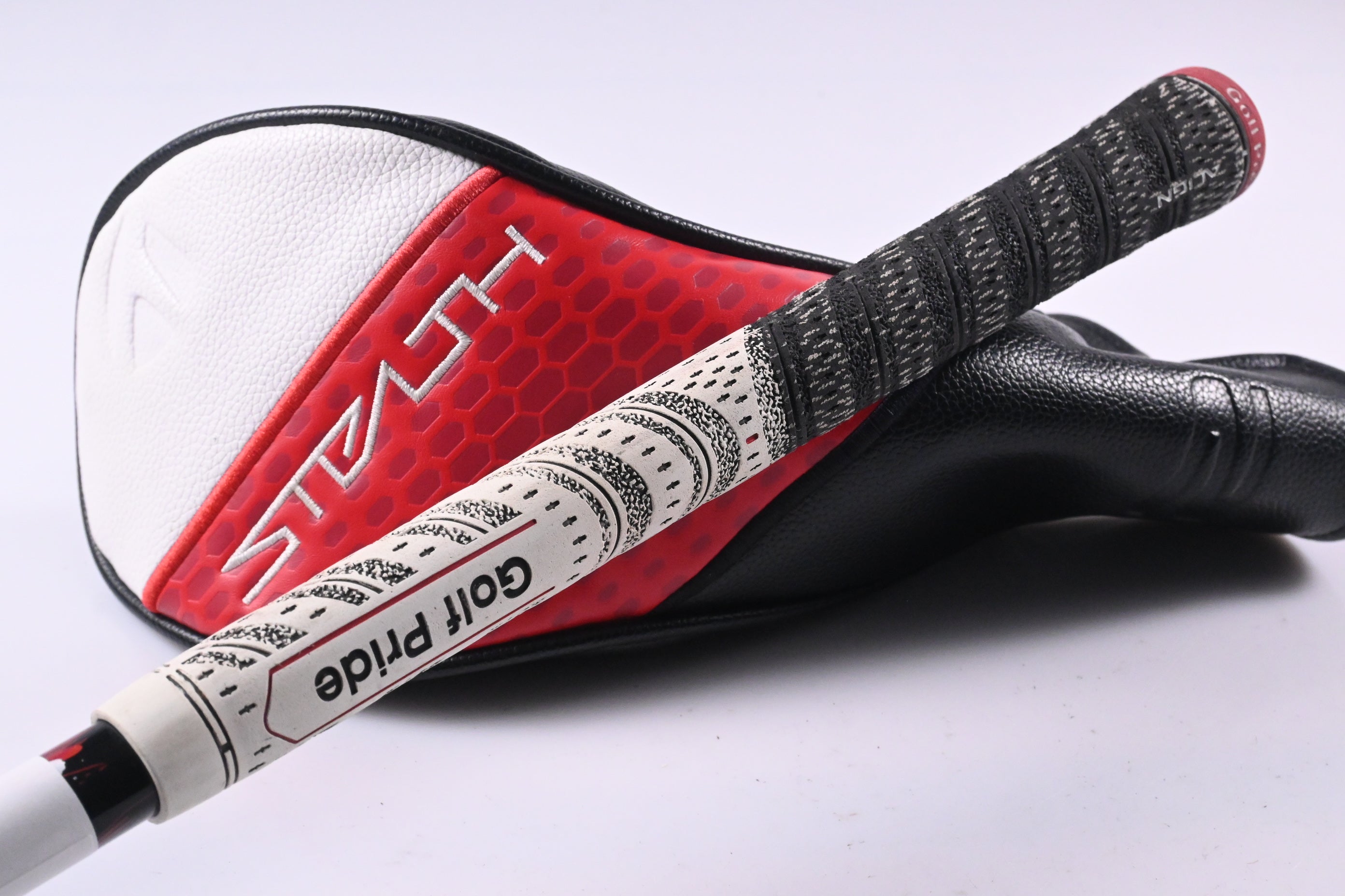 Taylormade Stealth 2 Plus #3 Wood / 15 Degree / Stiff Flex Kai'li Red 75 Shaft