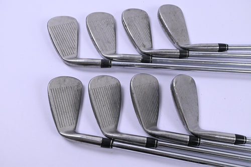 Taylormade 320 Steel Irons / 3-PW / Regular Flex Taylormade 80 Shafts