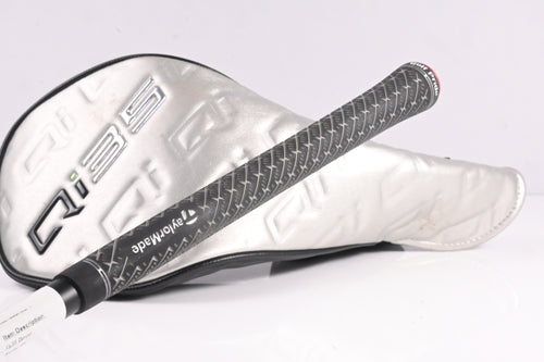 Taylormade Qi35 Driver / 9 Degree / Stiff Flex Fujikura Air Speeder 50 Shaft