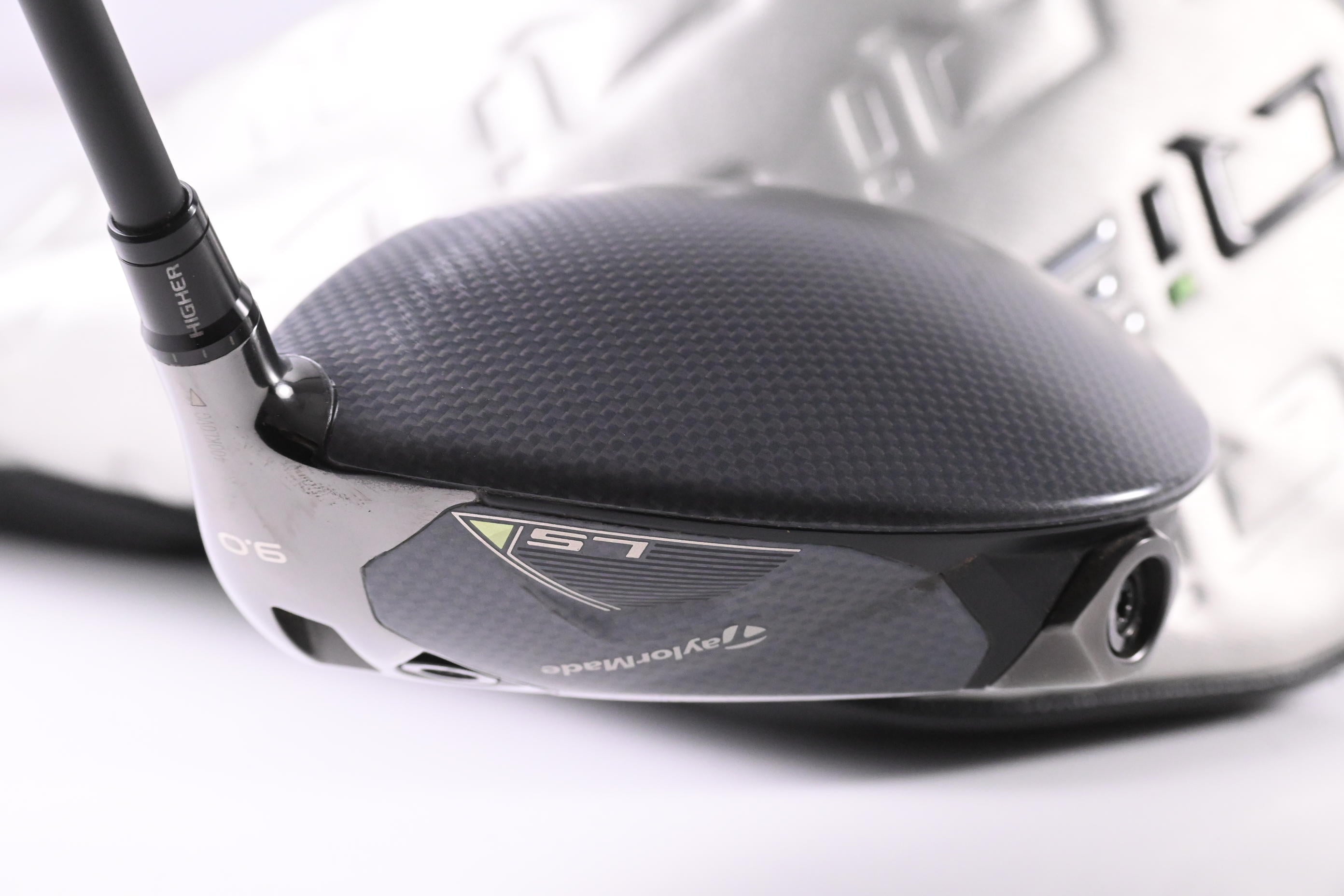 Taylormade Qi35 LS Driver / 9 Degree / Stiff Flex Kai'Li Dark Waves White 60