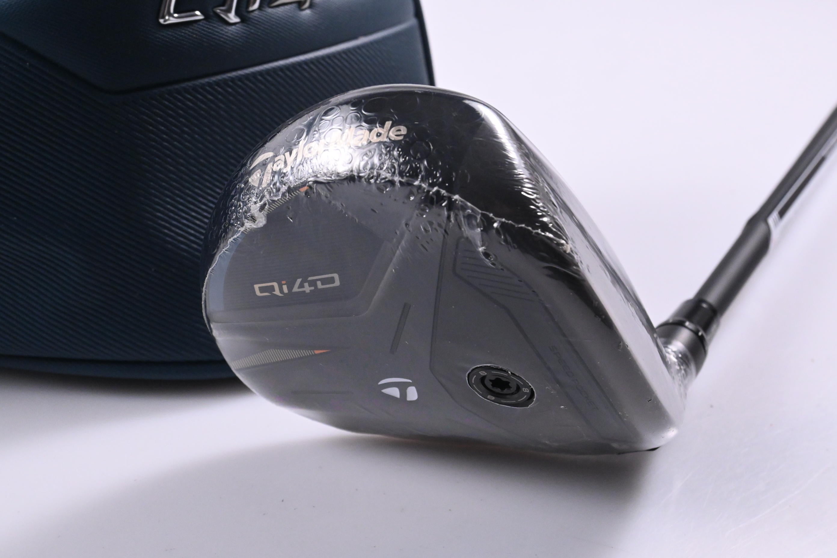 Taylormade Qi4D Max #7 Wood / 21 Degree / Stiff Flex REAX White 65 Shaft